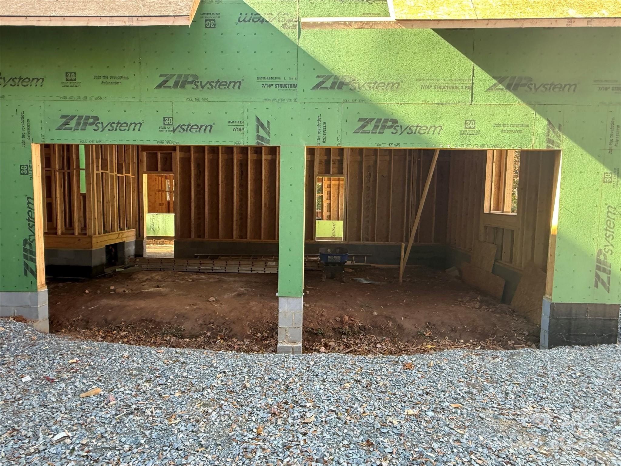 110 Hunter Lane. Charlotte, NC 28211