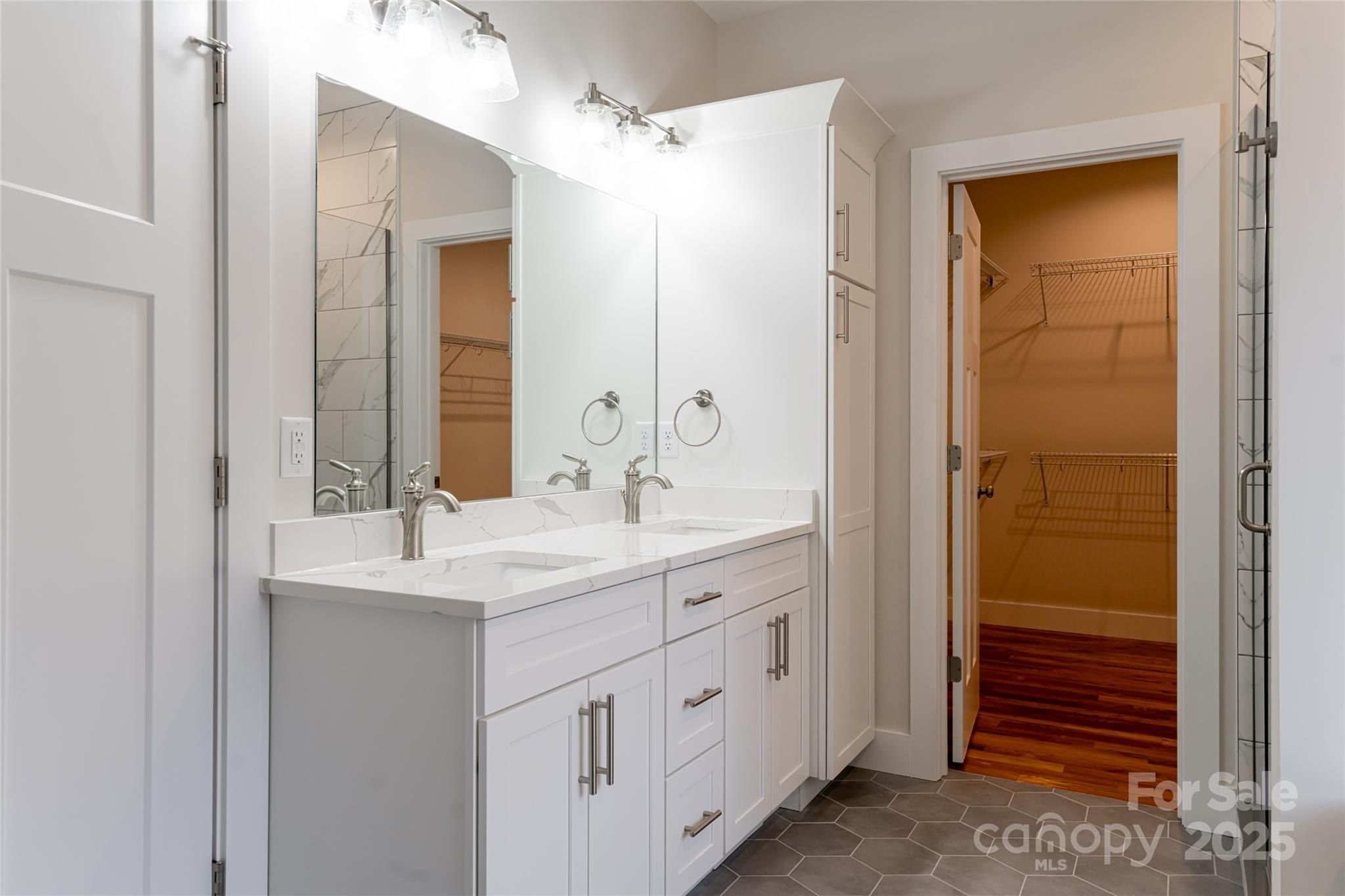 224 Country Drive. Mars Hill, NC 28754