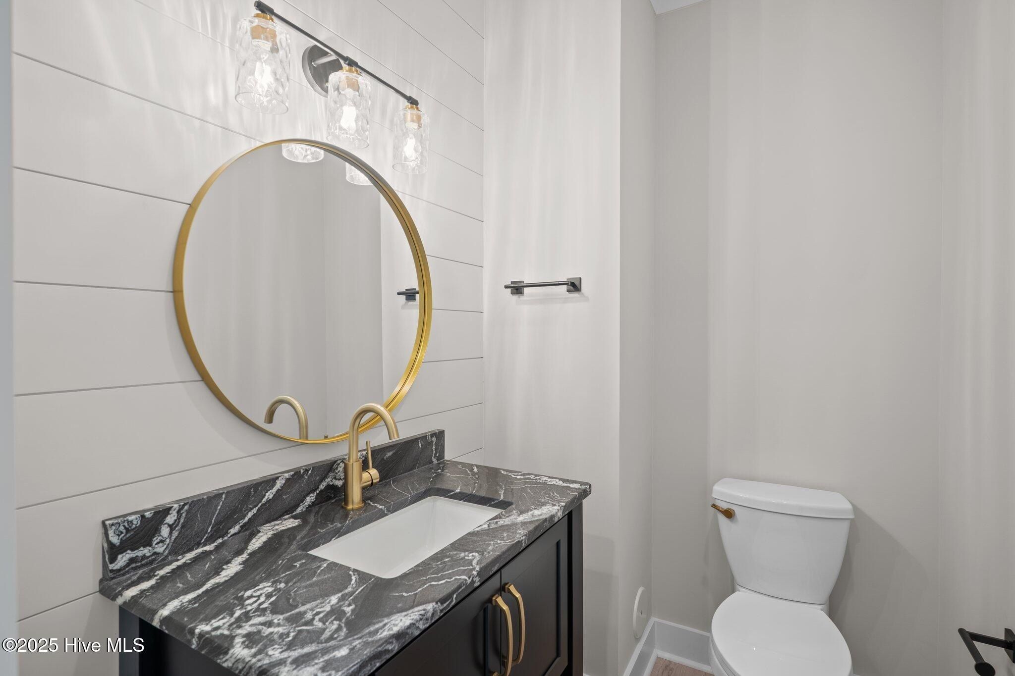 629 Vale Drive. Wilmington, NC 28411