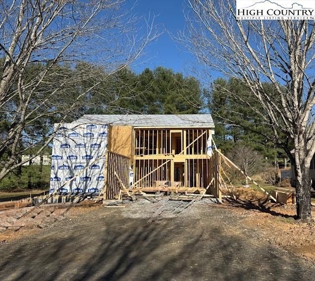 168 Rocky Creek Court. Jefferson, NC 28640