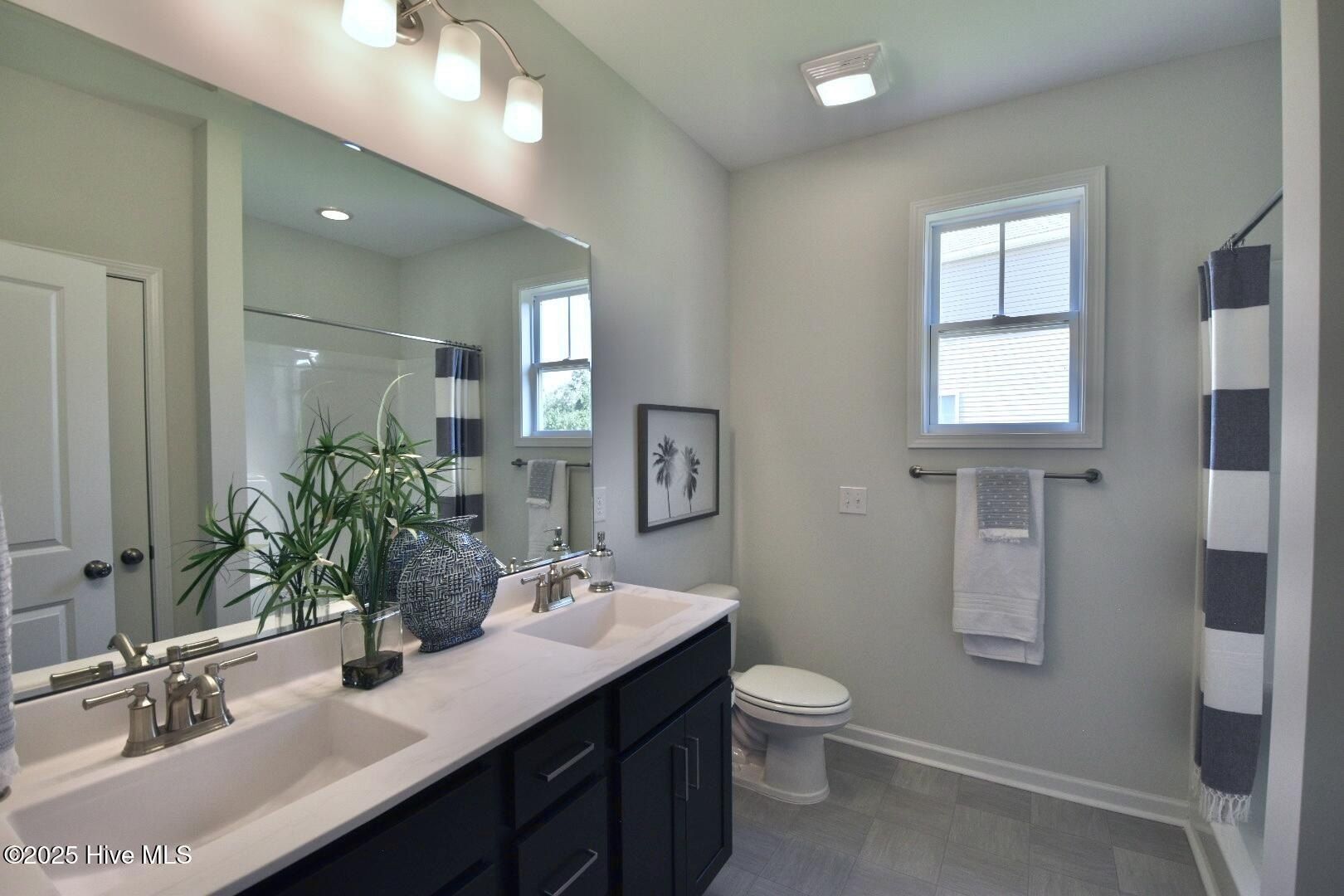 44 S Bandwheel Way. Hampstead, NC 28443