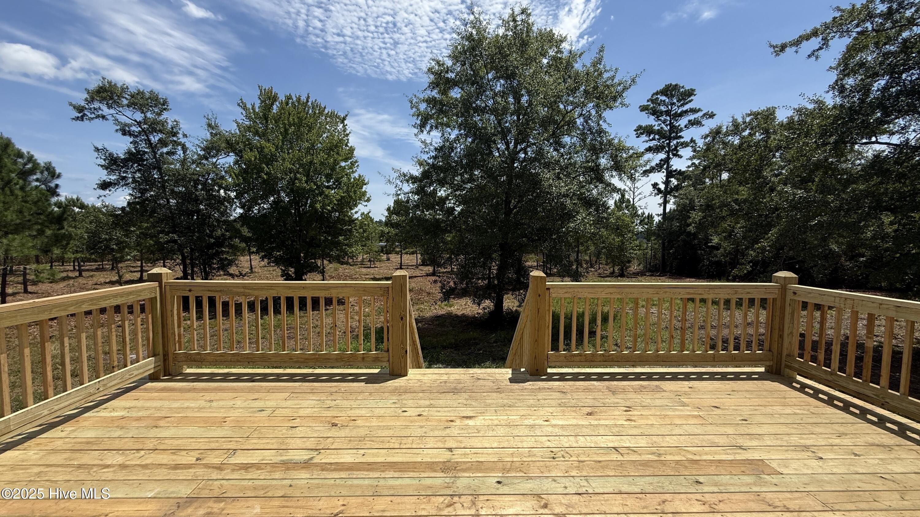 302 E Ivybridge Drive. Hubert, NC 28539