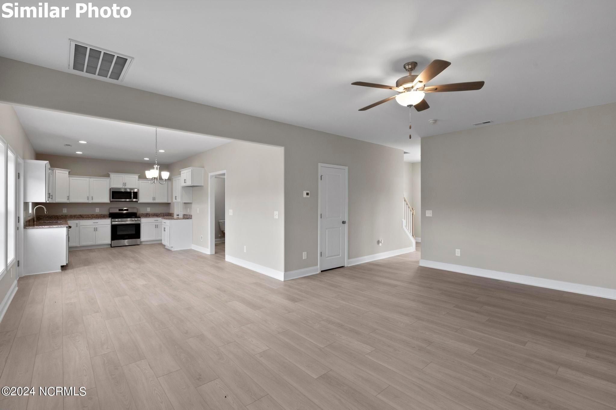 770 Aria Lane. Hubert, NC 28539