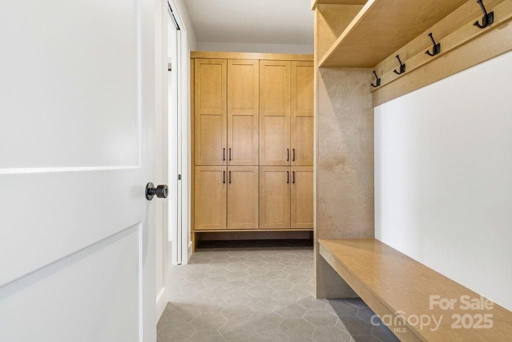 202 Westridge Farm Road Unit 4. Asheville, NC 28804