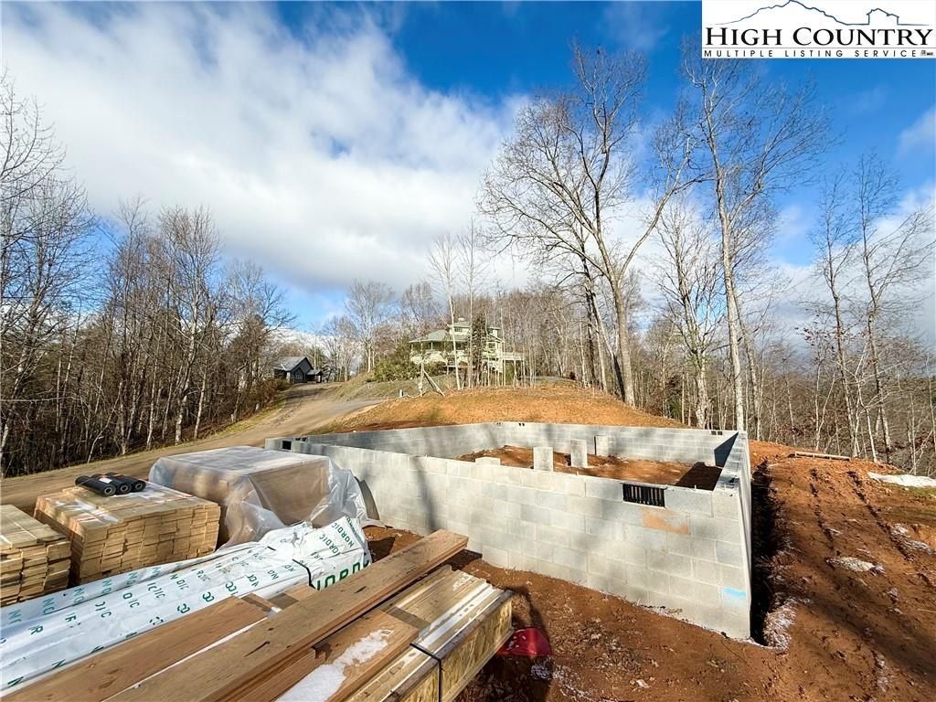 310 Autumn Run Road. West Jefferson, NC 28694