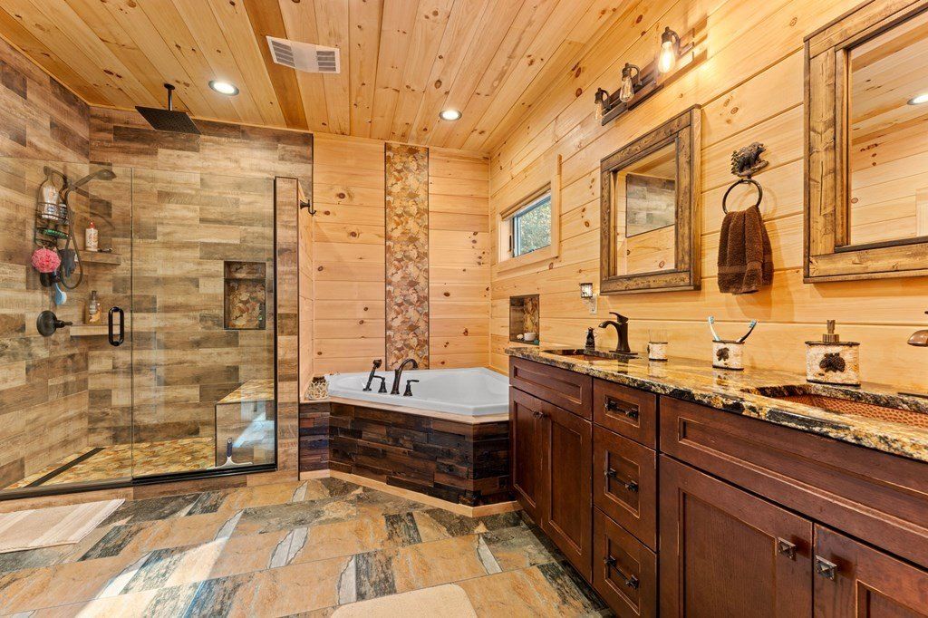 1384 Fontana Ridge Rd. Bryson City, NC 28713