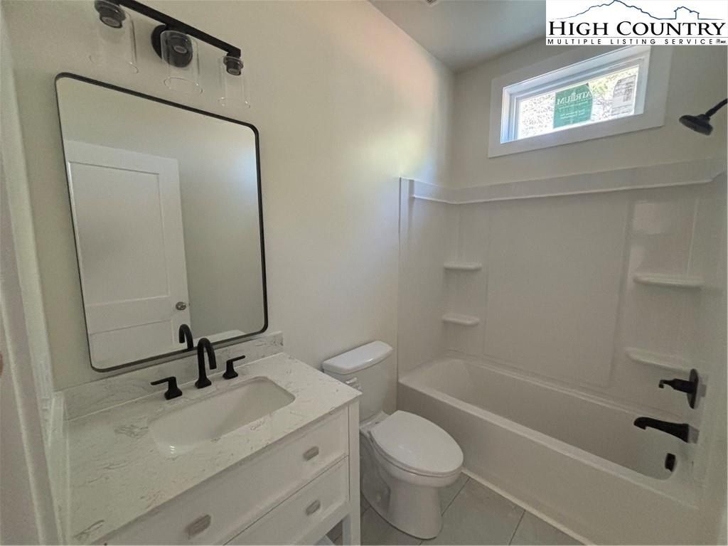 179 High Meadows Lane. Fleetwood, NC 28626