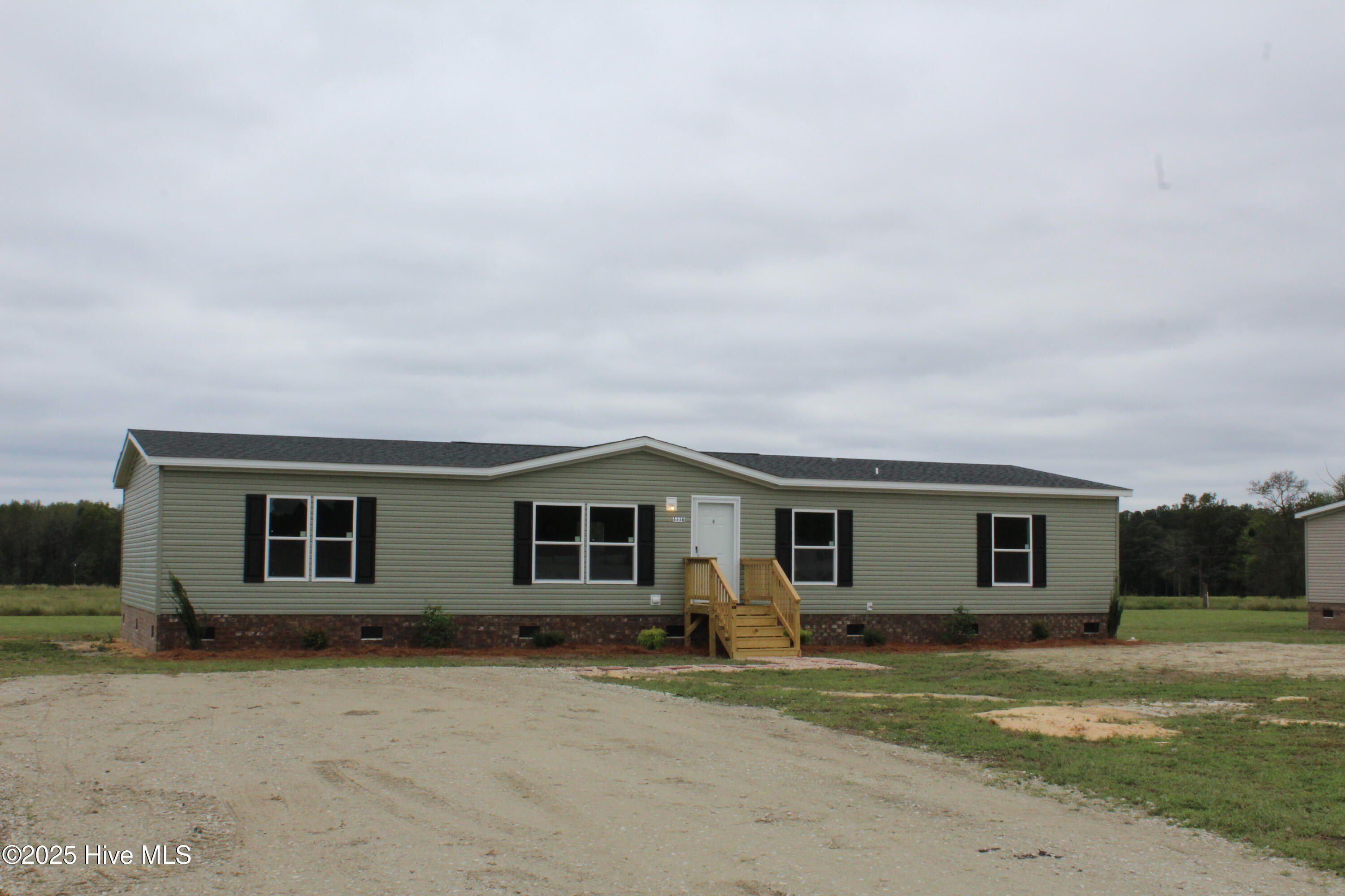 1770 Sarecta Road. Beulaville, NC 28518