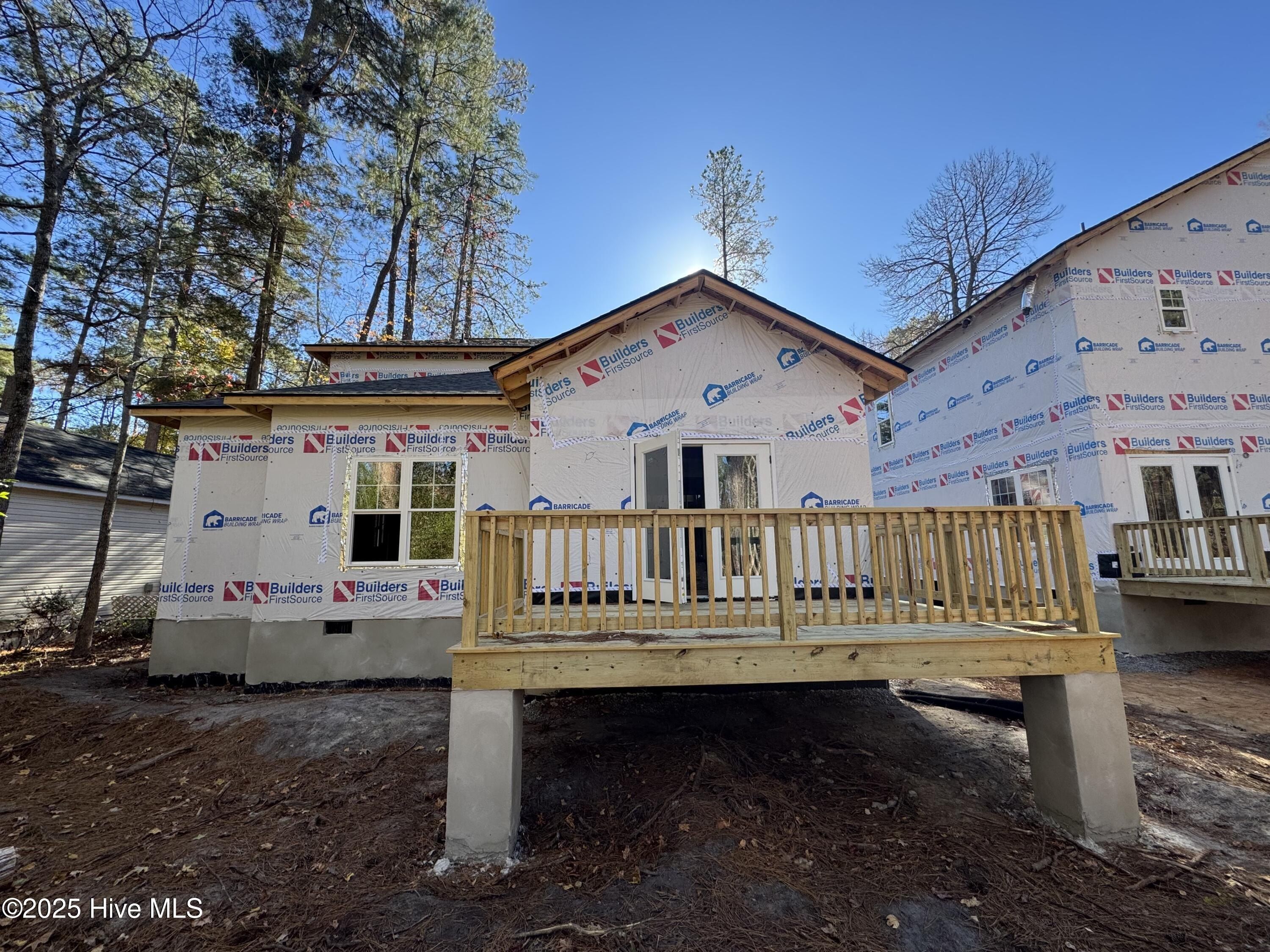 662 Wren Lane. Vass, NC 28394