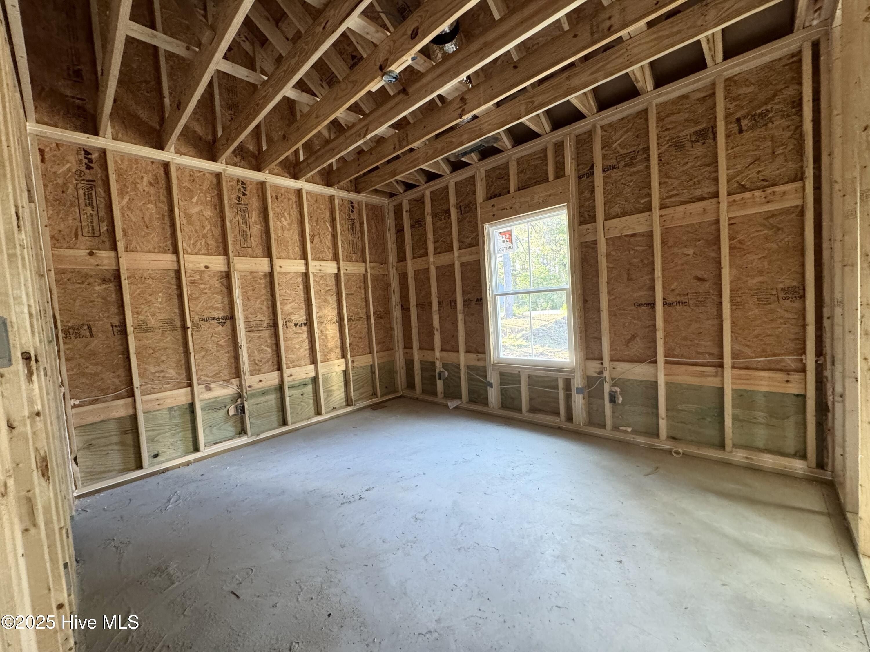 148 A Coinjock Canal Road. Coinjock, NC 27923