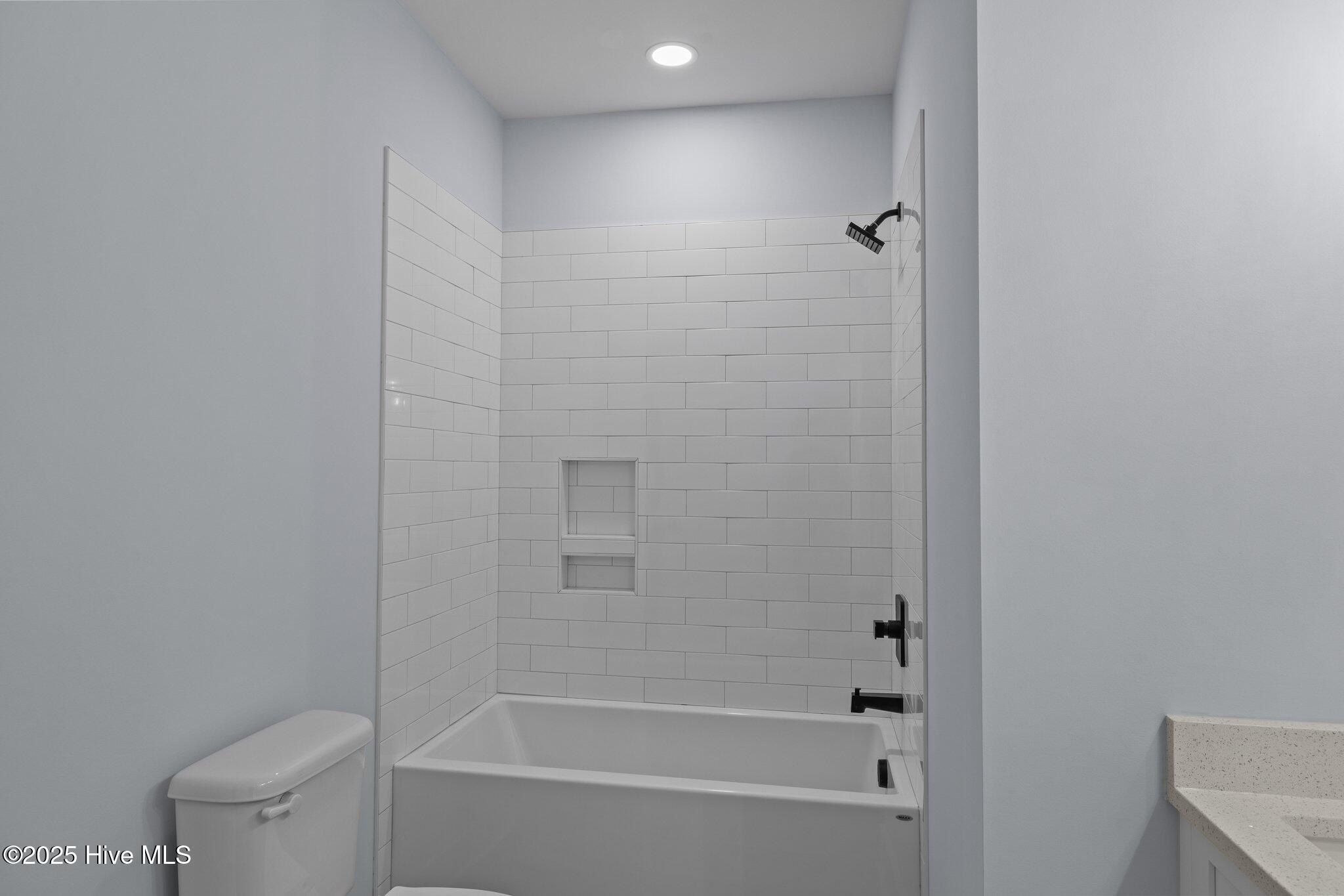 103 Star Lake Circle Unit B. Cape Carteret, NC 28584