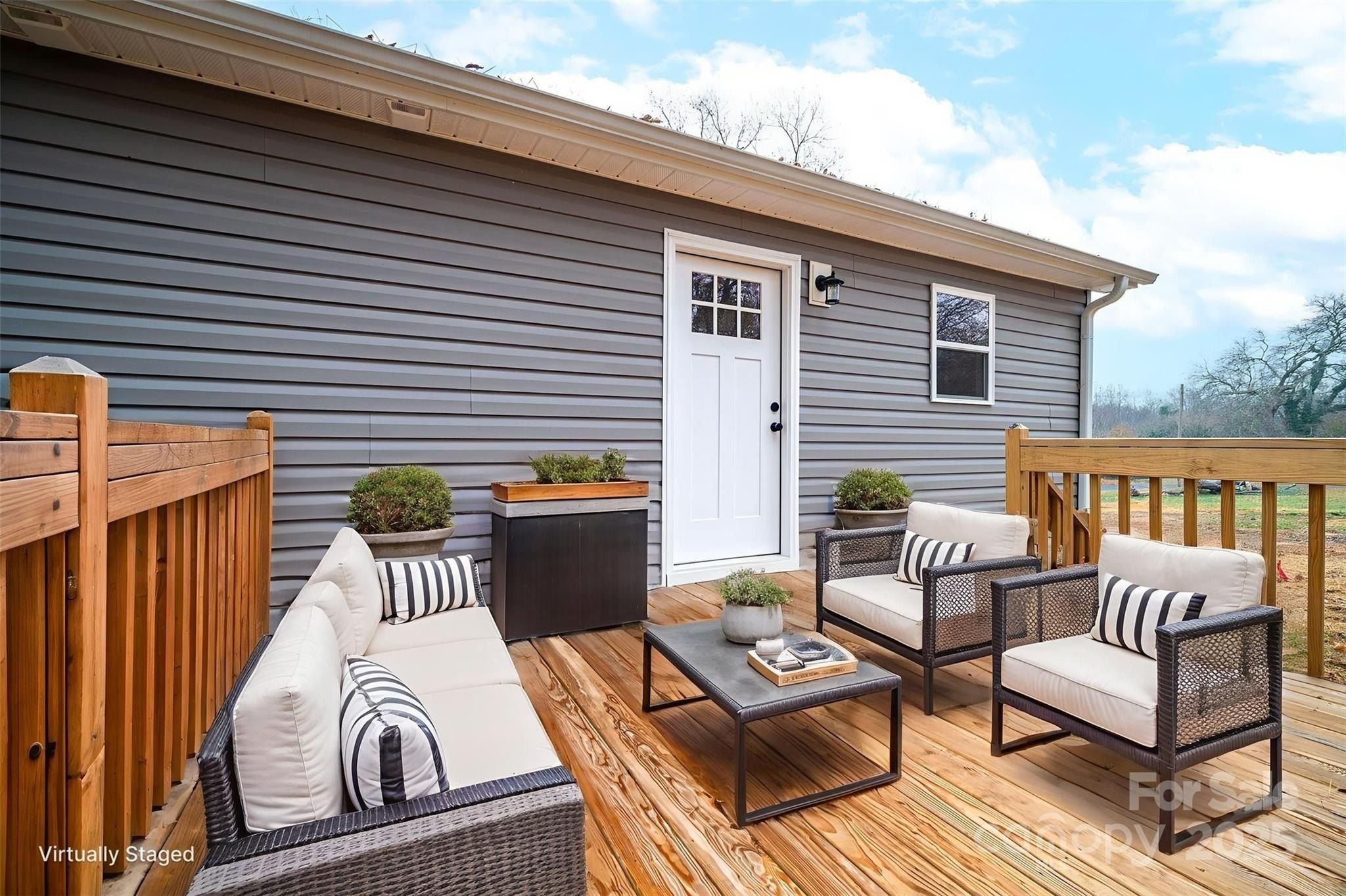 519 N State Street. Lincolnton, NC 28092