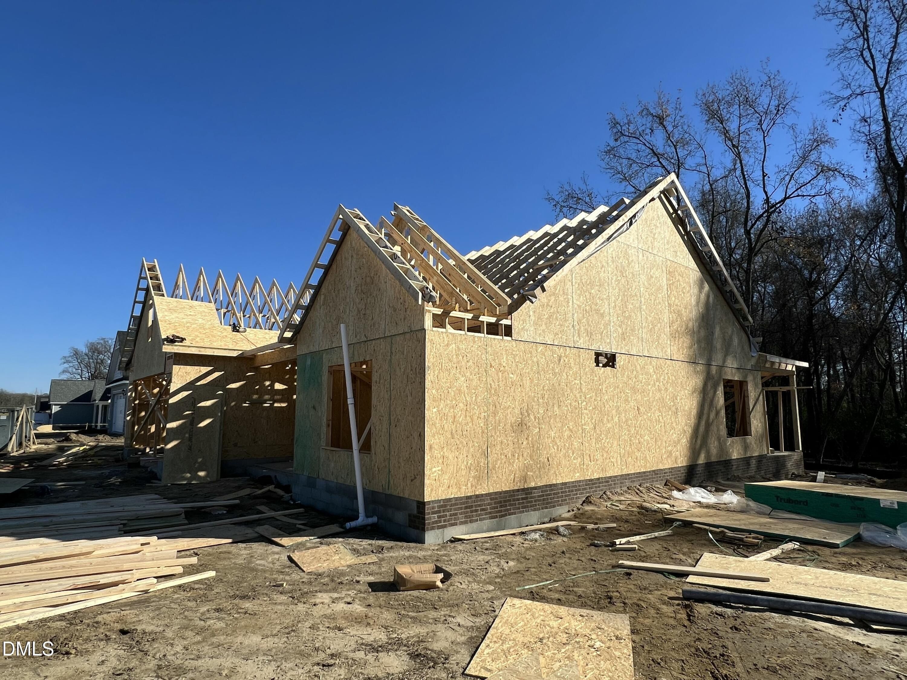 400 Creeks Edge Drive. Pikeville, NC 27863