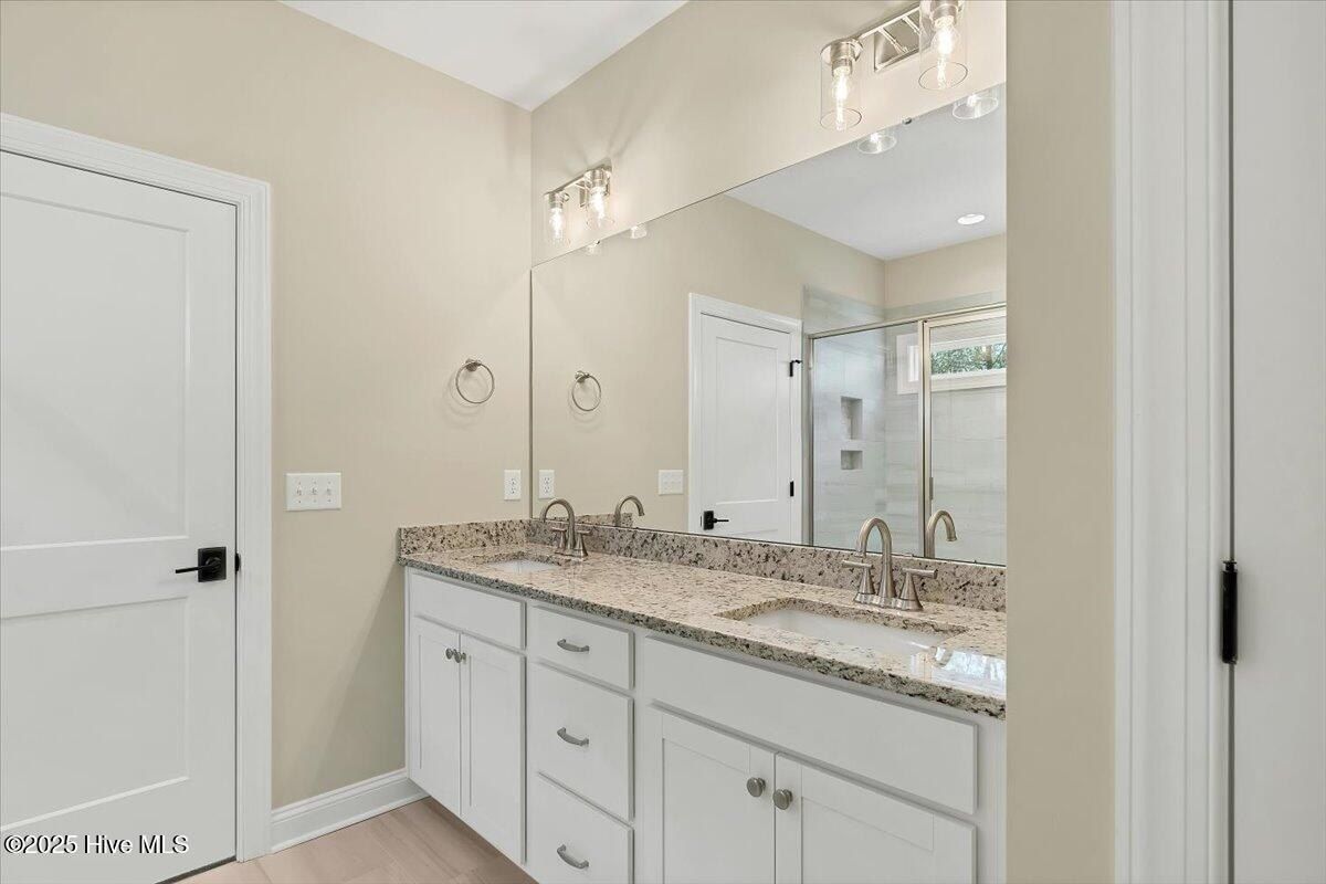 409 Teal Place. Vass, NC 28394