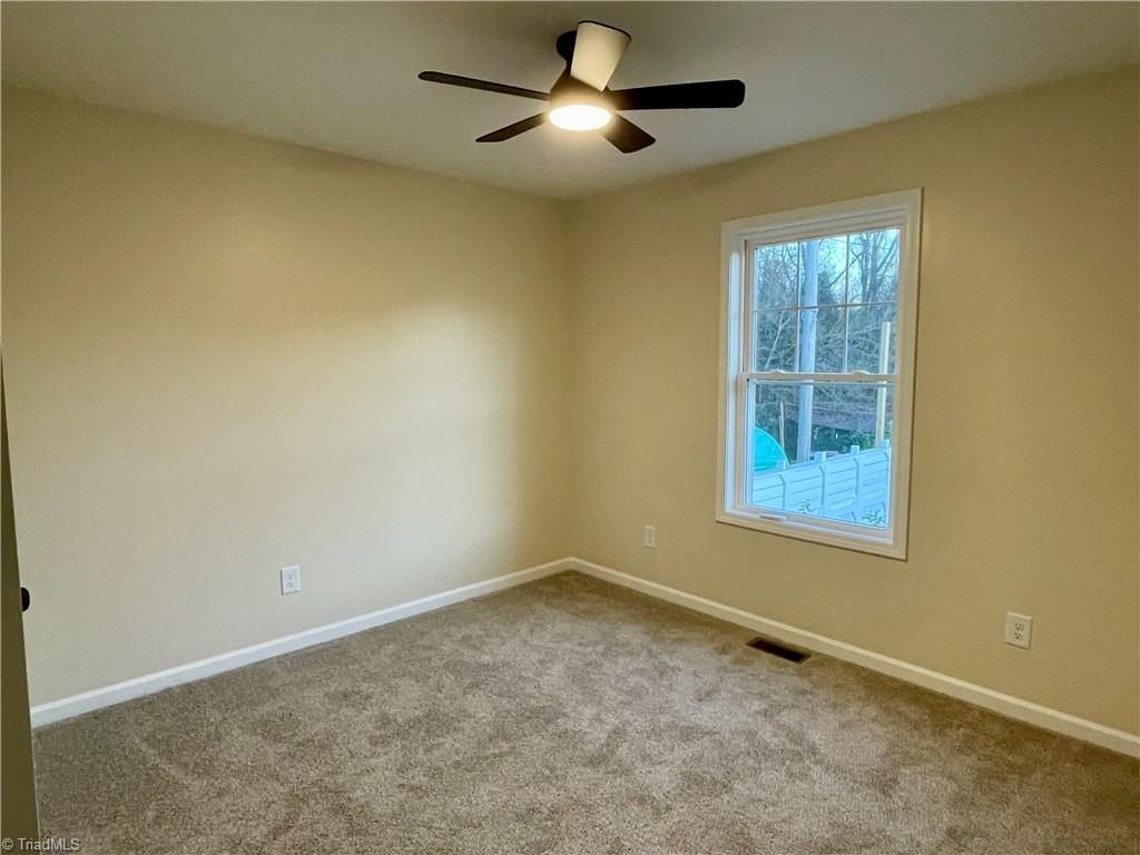 319 E 3Rd Ave Extension. Lexington, NC 27292