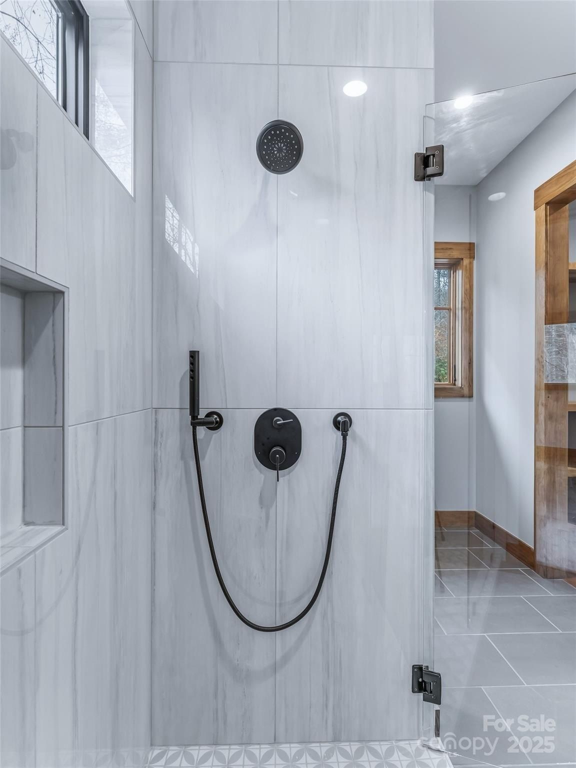 215 High Hemlock Trail. Brevard, NC 28712