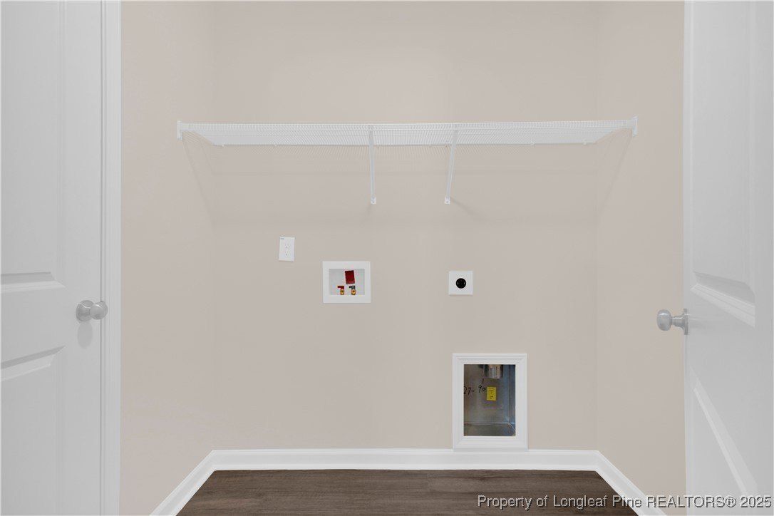 2149 Purebred Circle. Hope Mills, NC 28348