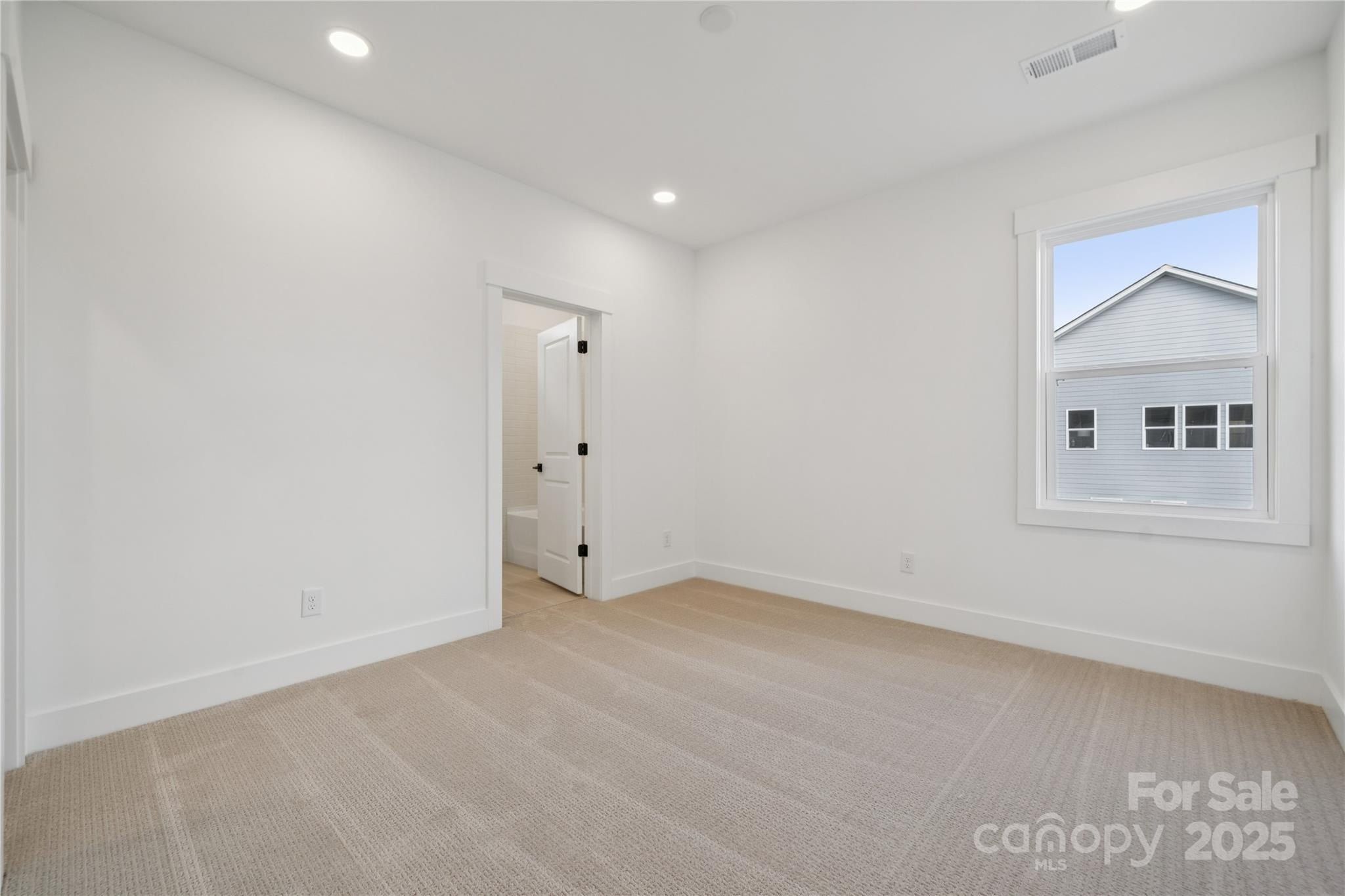 5111 Mint Harbor Way Unit 408. Charlotte, NC 28269