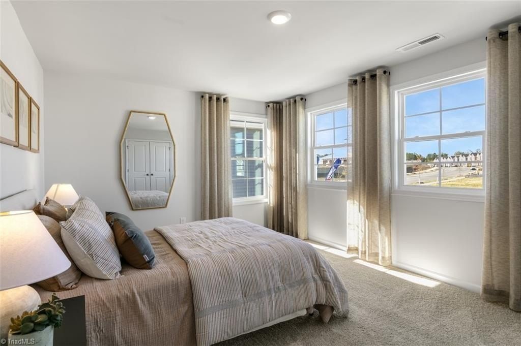 124 Lemongrass Lane. Winston-Salem, NC 27101