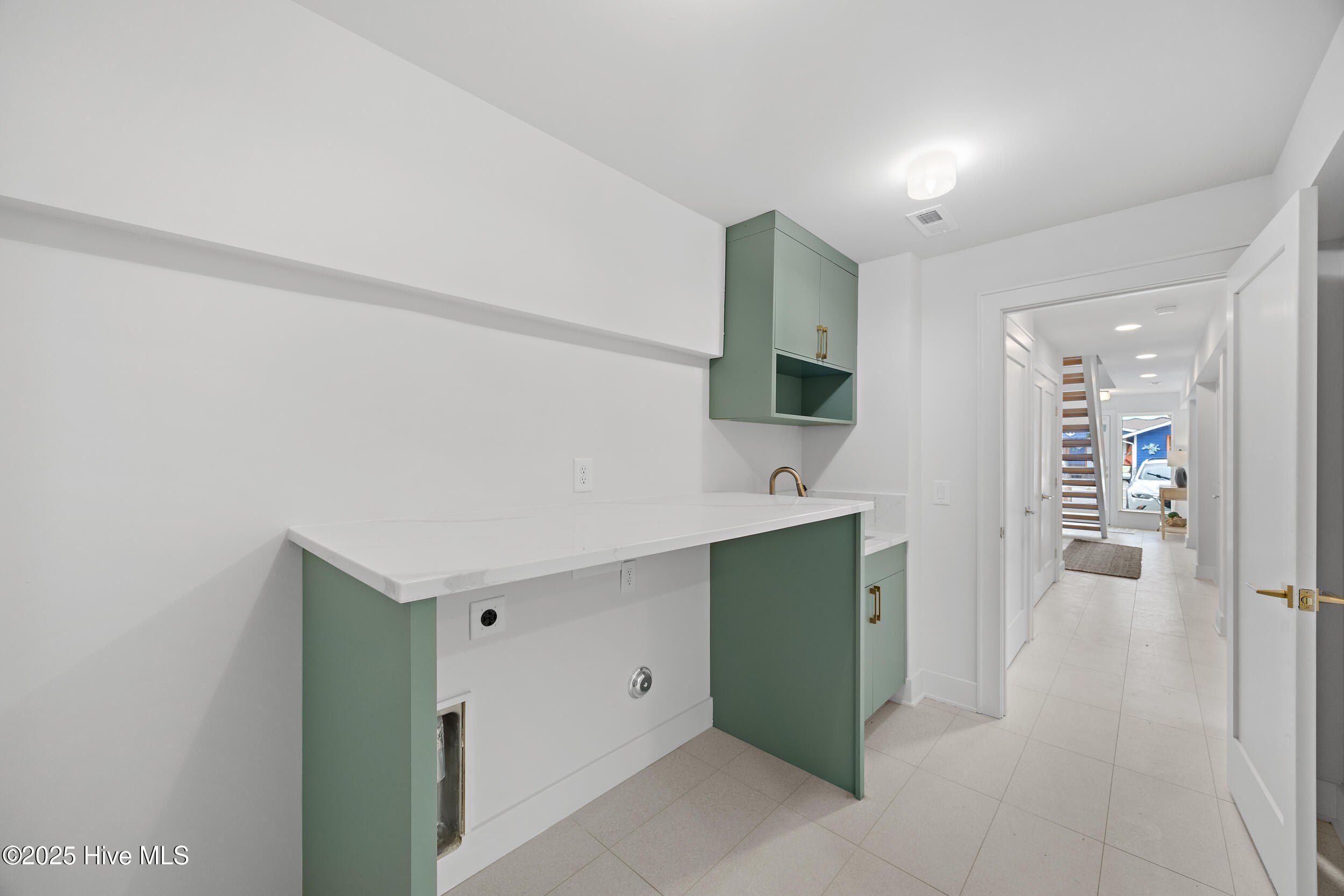 605 Fort Fisher Boulevard S Unit B. Kure Beach, NC 28449