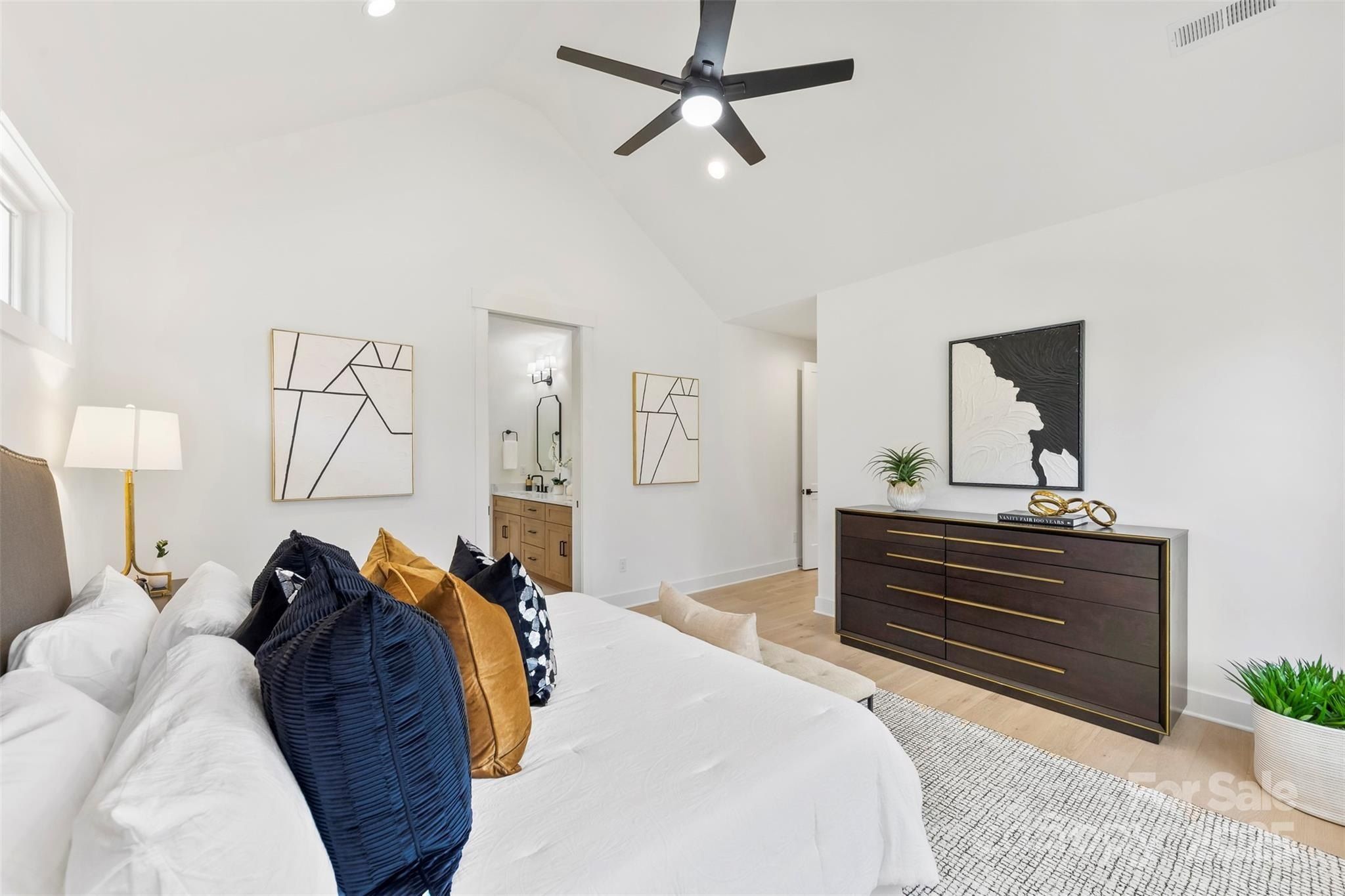 118 Greenwood Avenue. Belmont, NC 28012