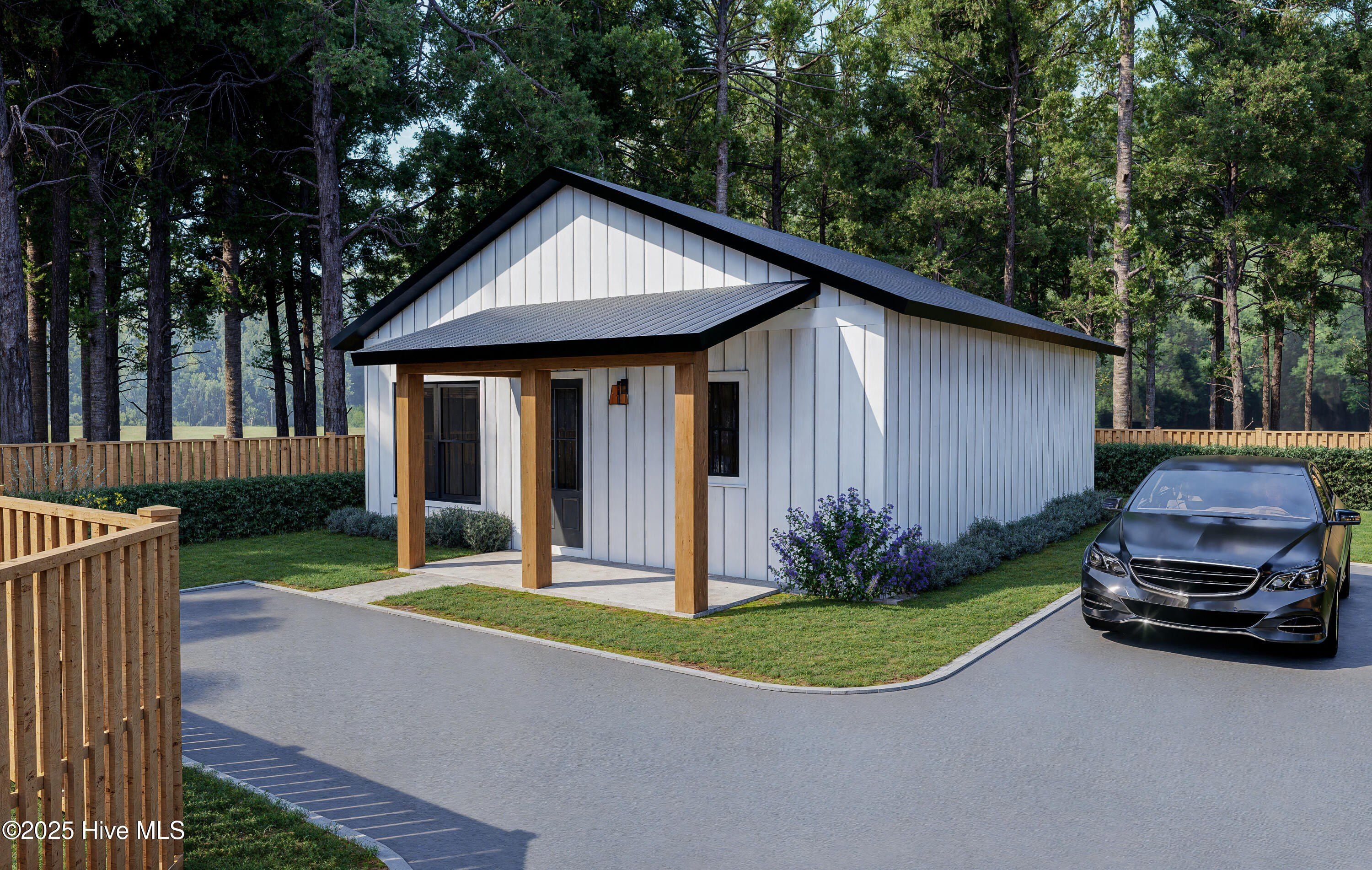 212  212A Charter Drive. Wilmington, NC 28403