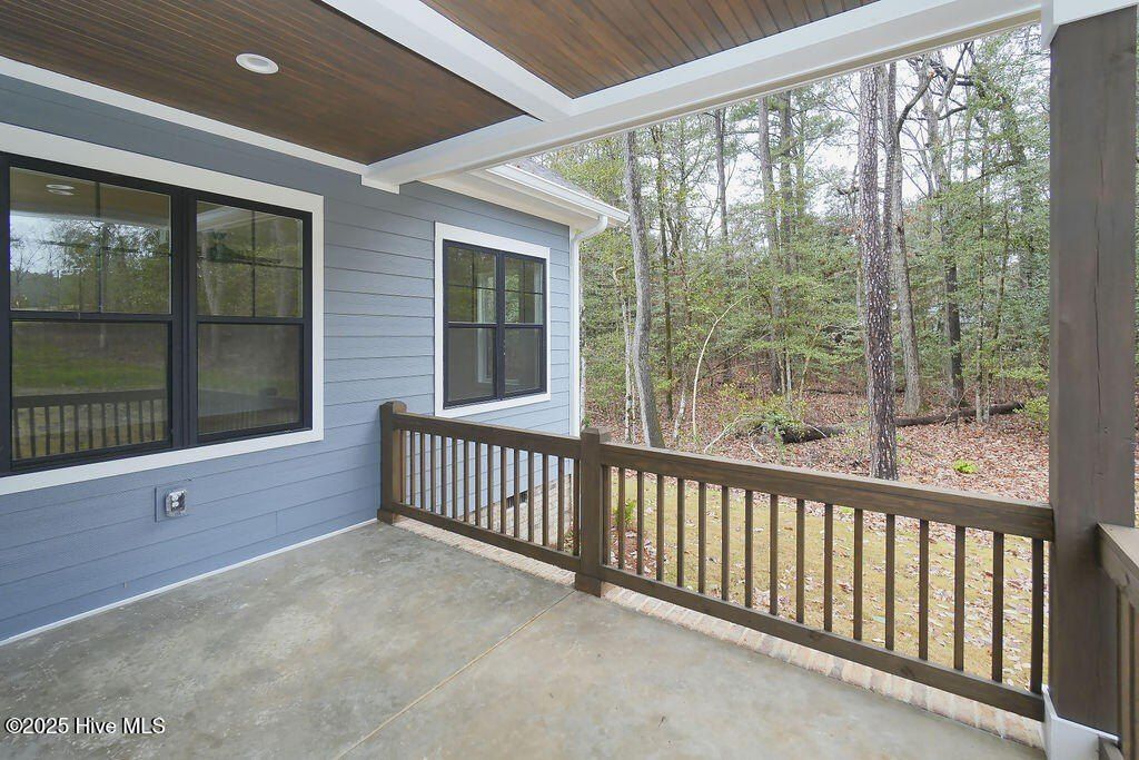 663 Loblolly Drive. Vass, NC 28394