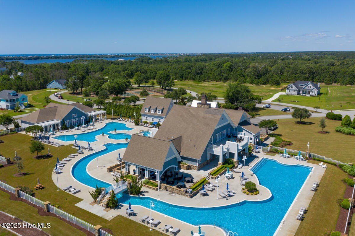 366 Summerhouse Drive. Holly Ridge, NC 28445