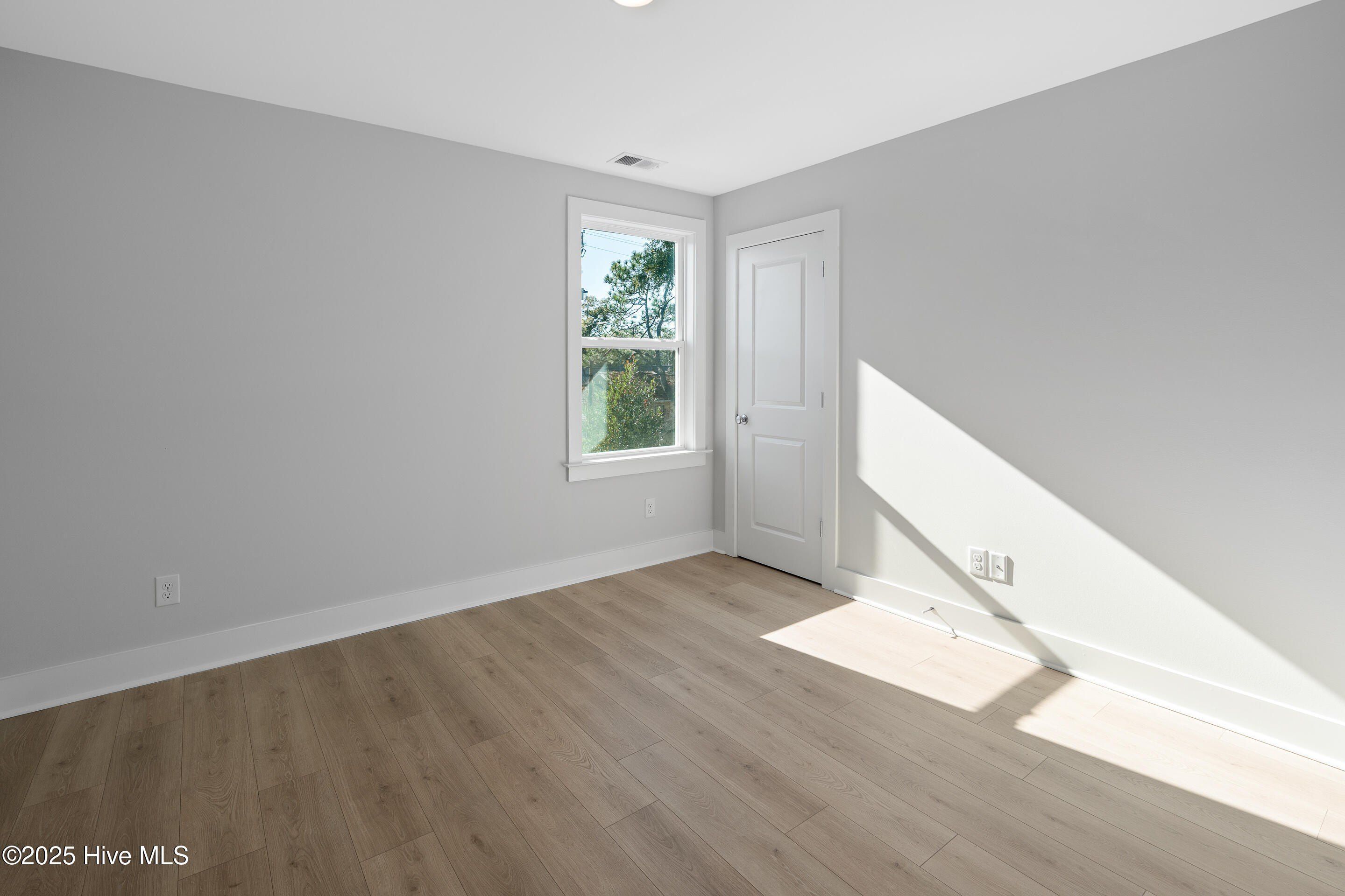 409 Wright Street. Wilmington, NC 28401