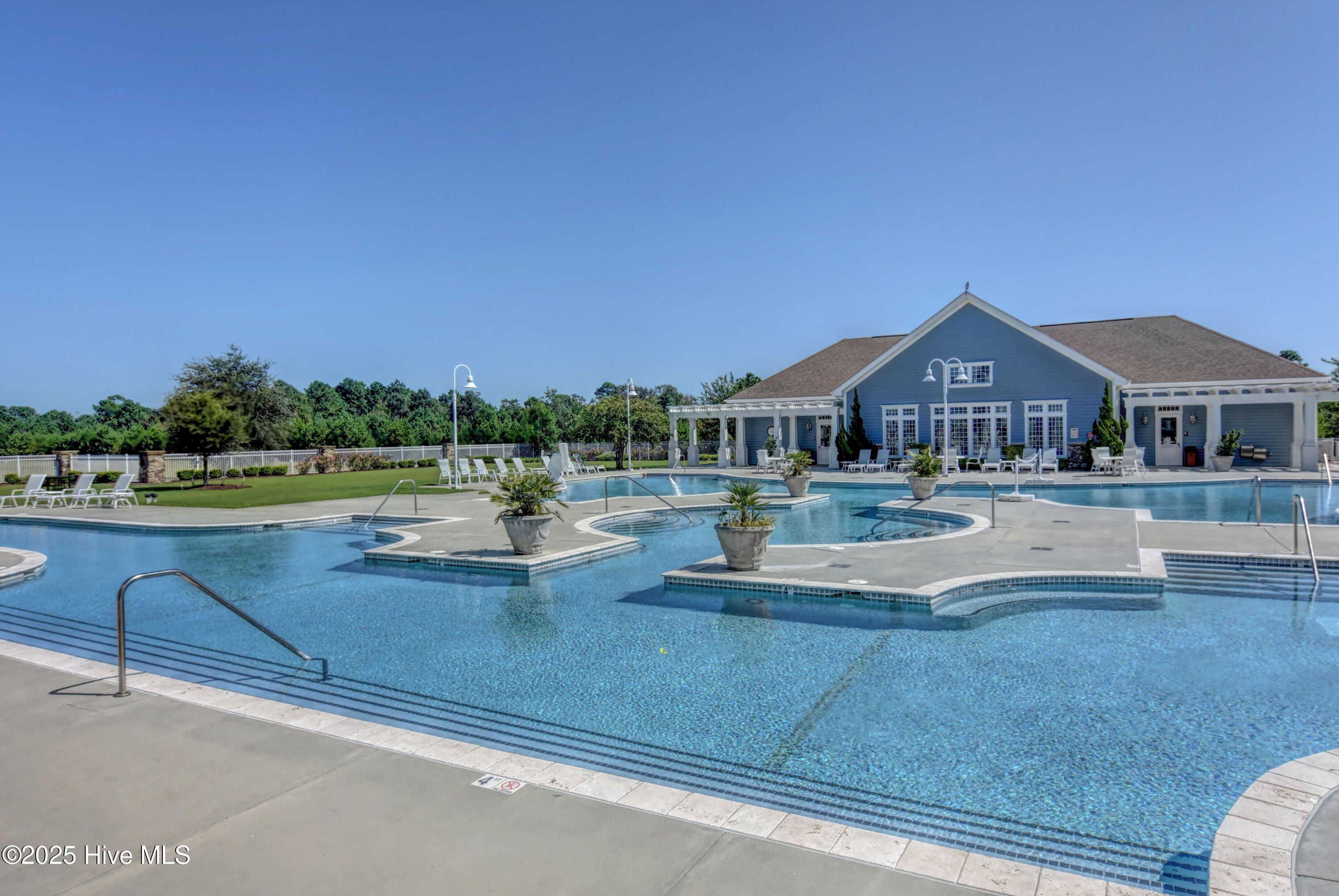 603 Martin House Loop. Holly Ridge, NC 28445