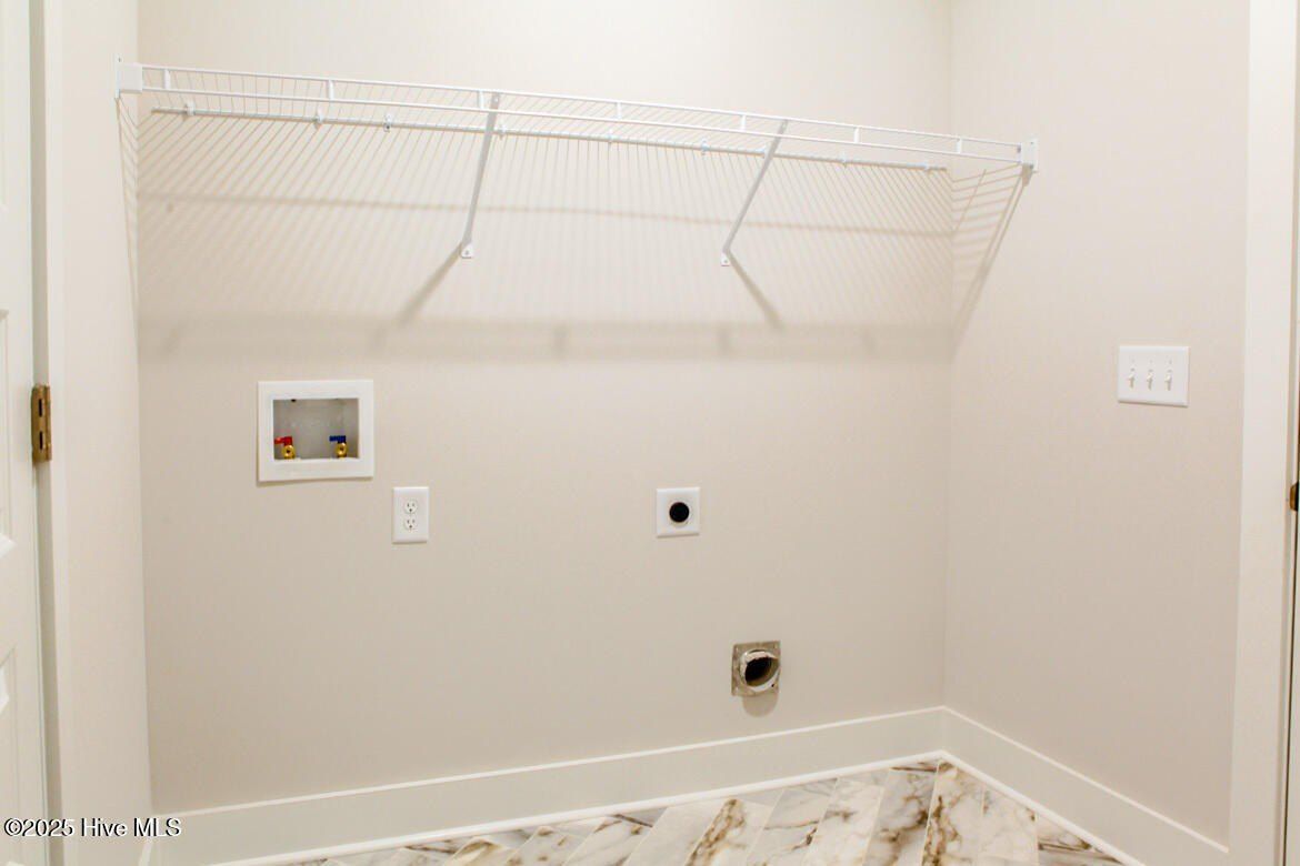 115 Brisbayne Circle. La Grange, NC 28551