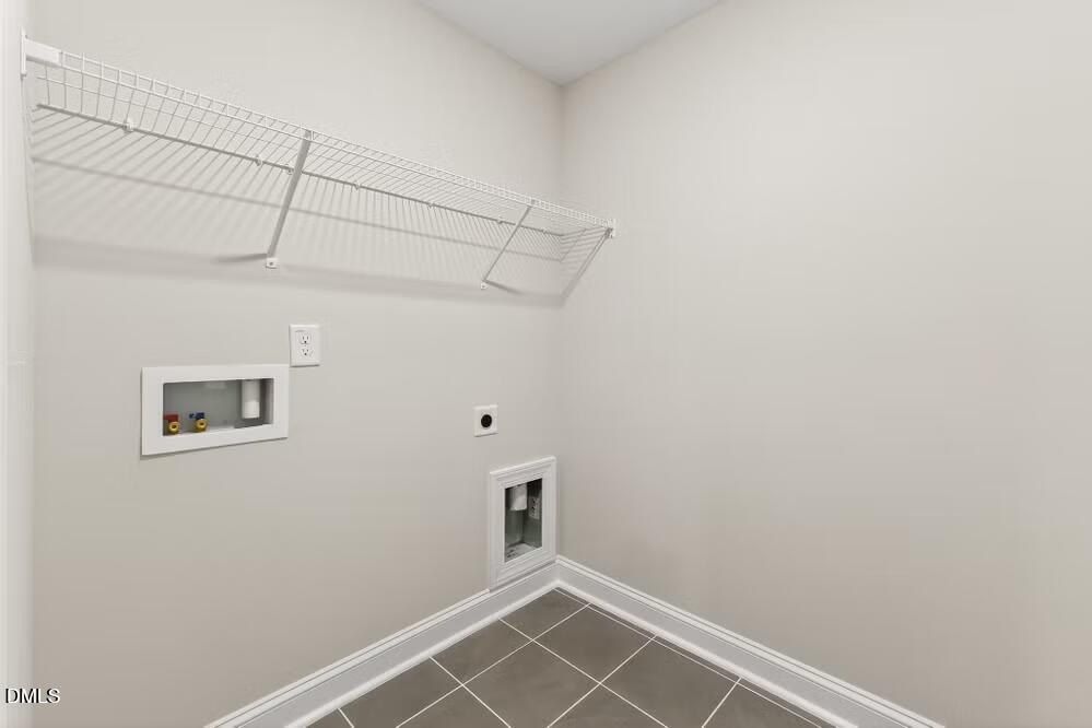 542 Eversden Drive. Zebulon, NC 27597