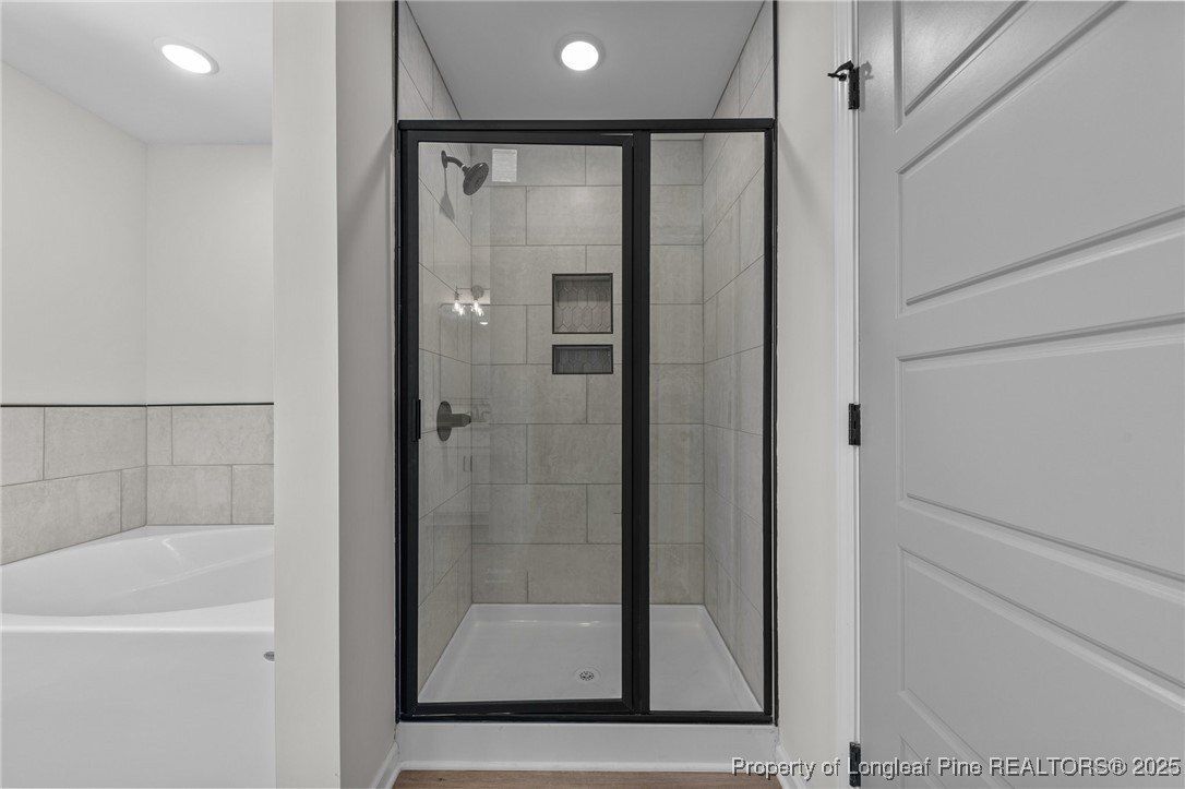 15881 Wildlife Lane. Wagram, NC 28396