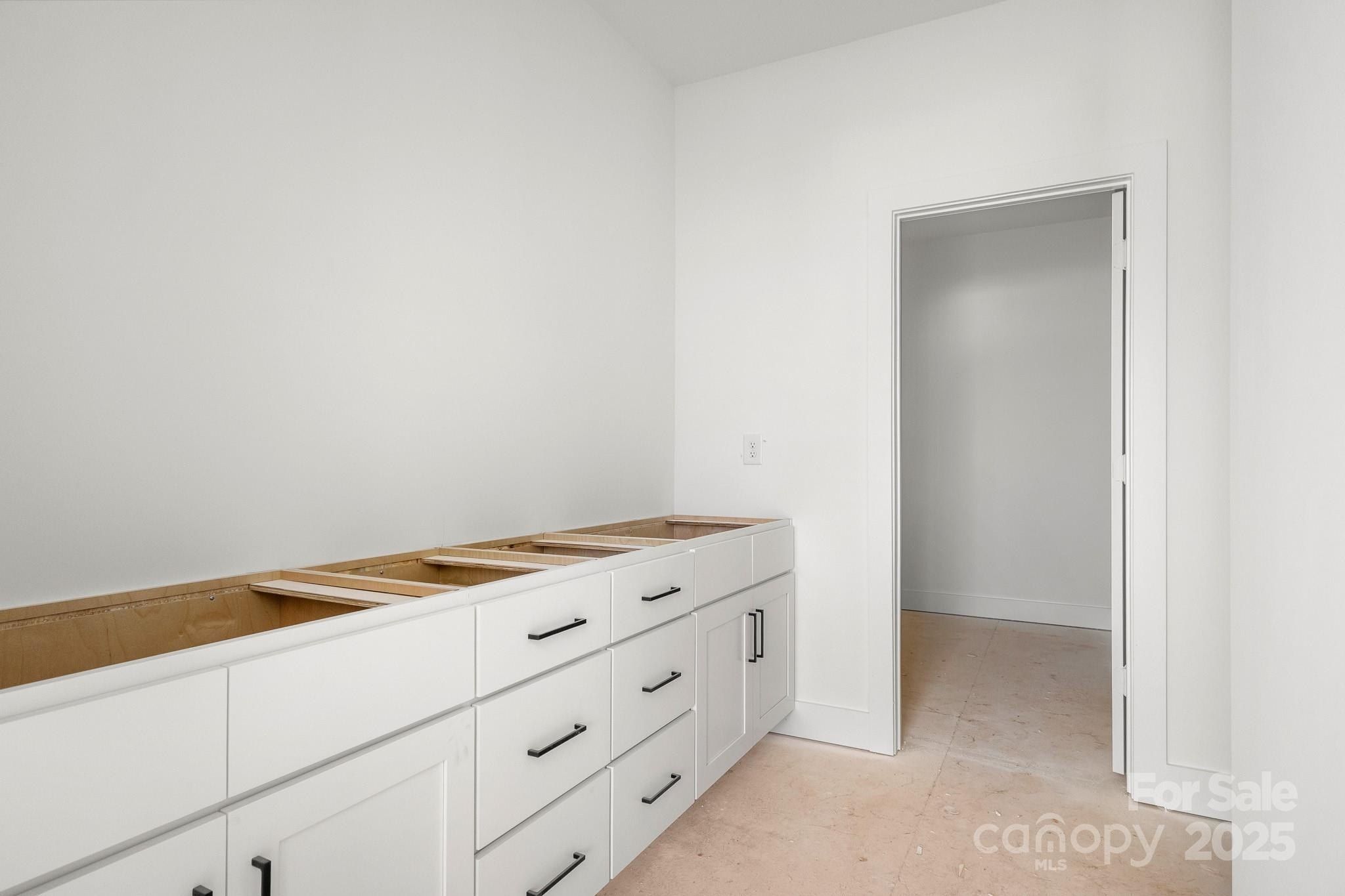 909 S Hoskins Road. Charlotte, NC 28208