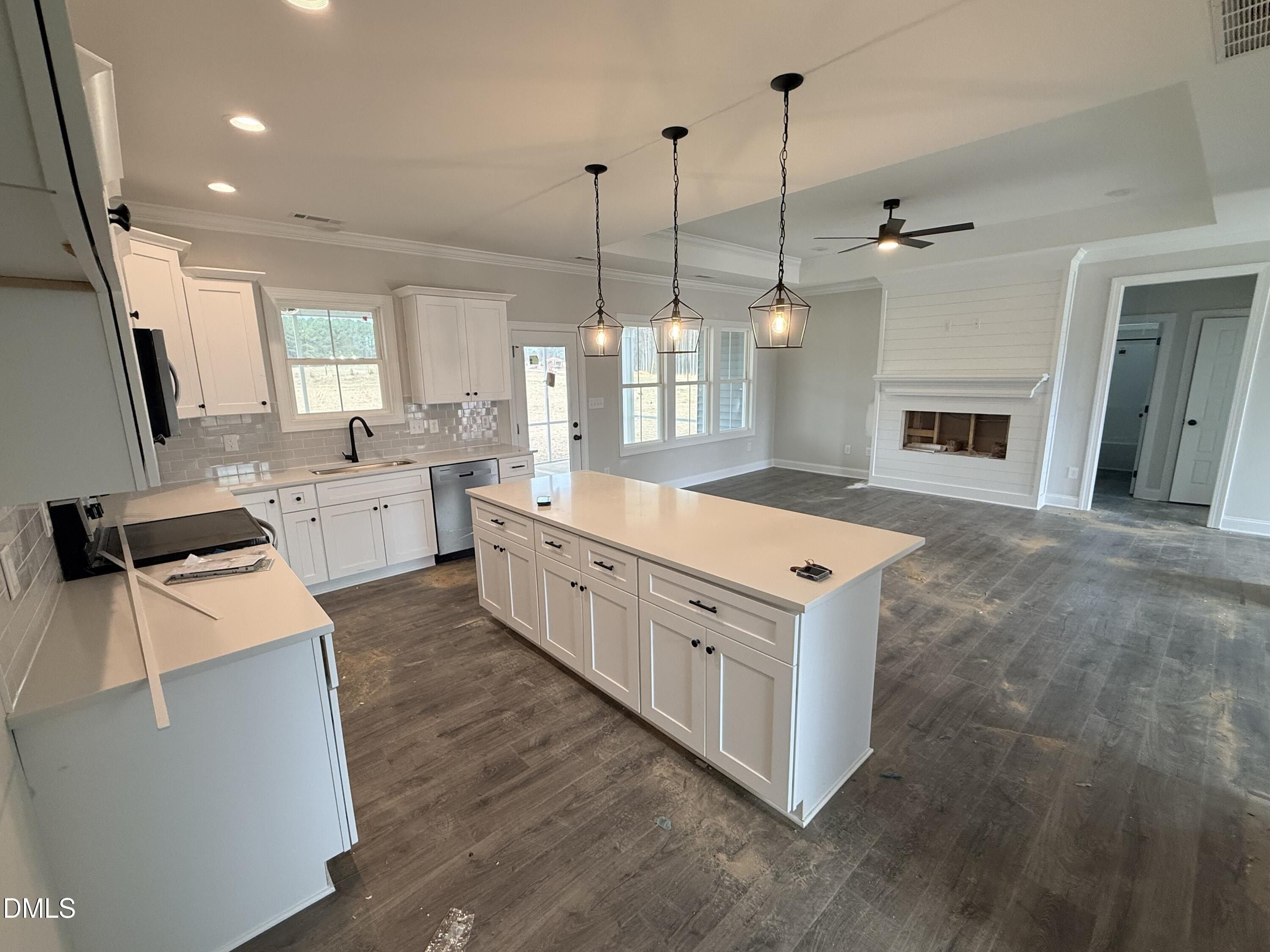 1436 Scarlet Oak Road. Spring Hope, NC 27882