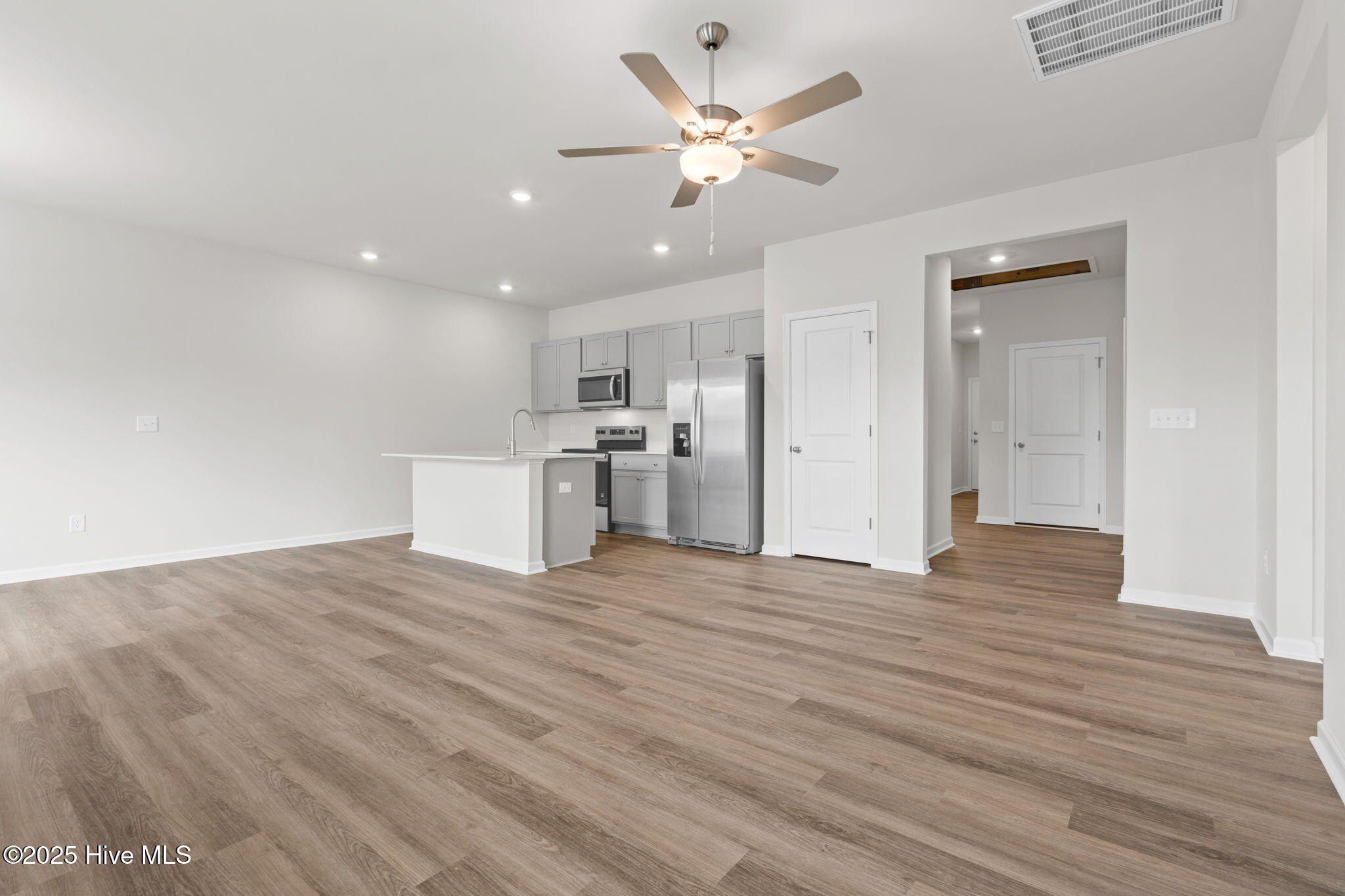 Muscadine Drive. Jacksonville, NC 28546