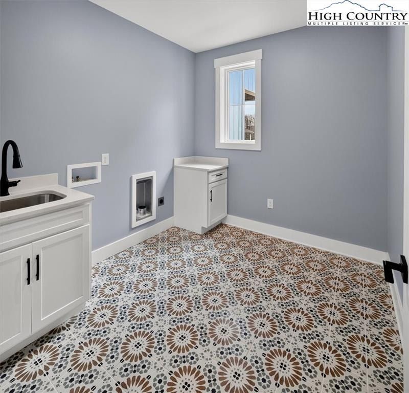 20 Busic Ridge. Sparta, NC 28675