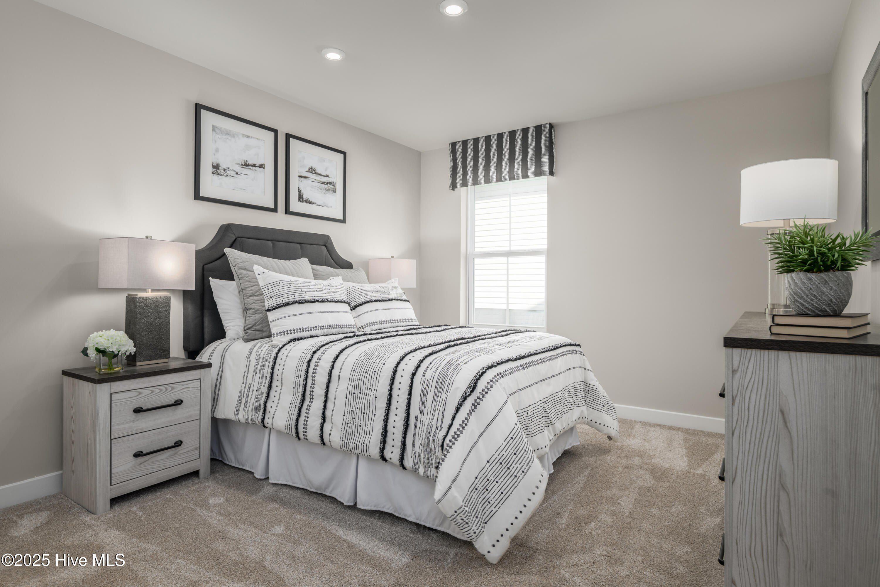 4106 Farmfield Drive. Navassa, NC 28451