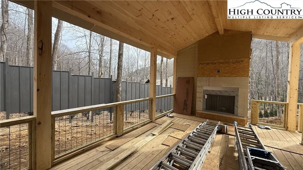 8580 Homestead Drive. Lenoir, NC 28645