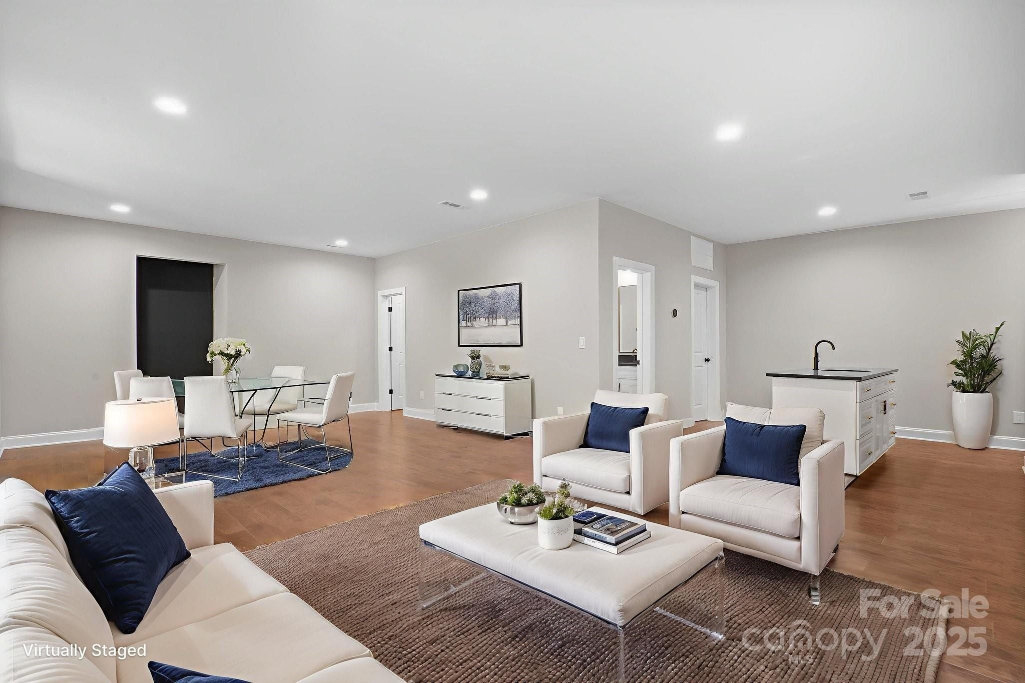 4015 Randolph Road. Charlotte, NC 28211