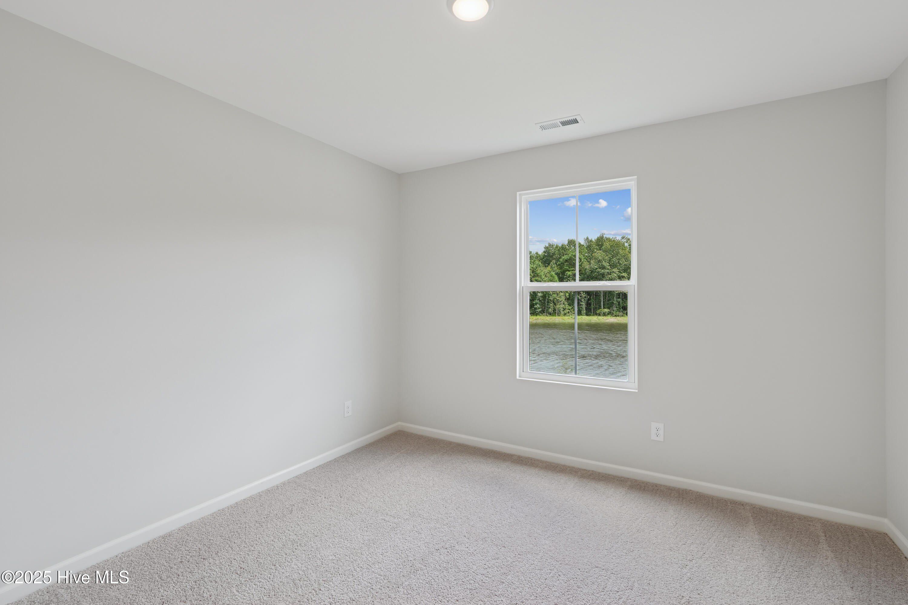 17 E Farley Drive Unit 70. Hampstead, NC 28443