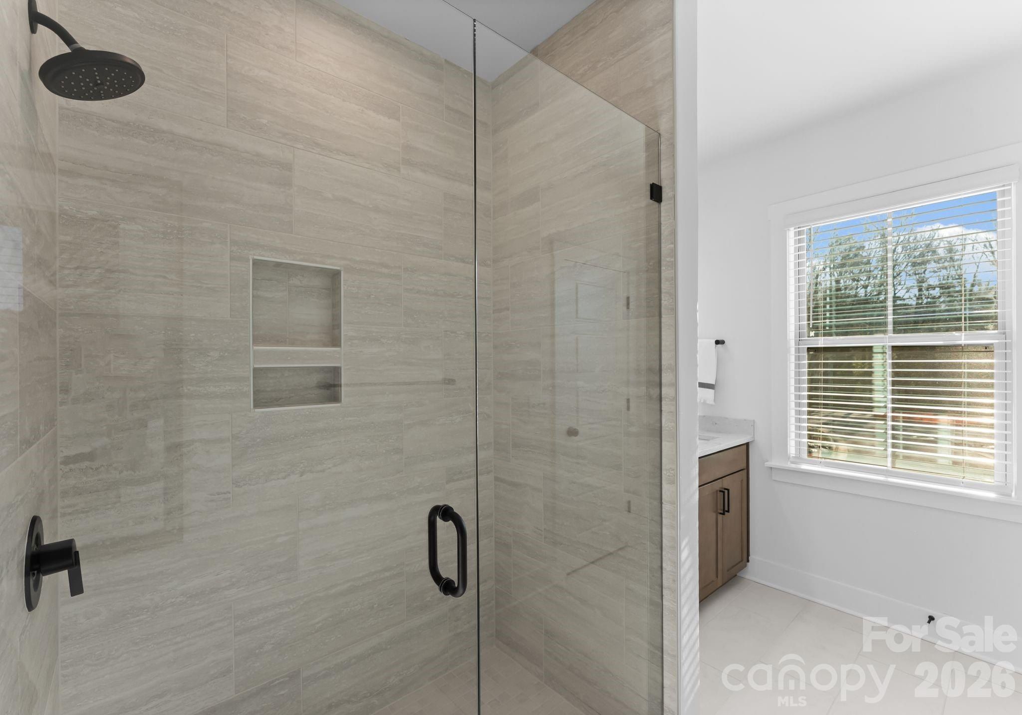 812 Garringer Place. Charlotte, NC 28208