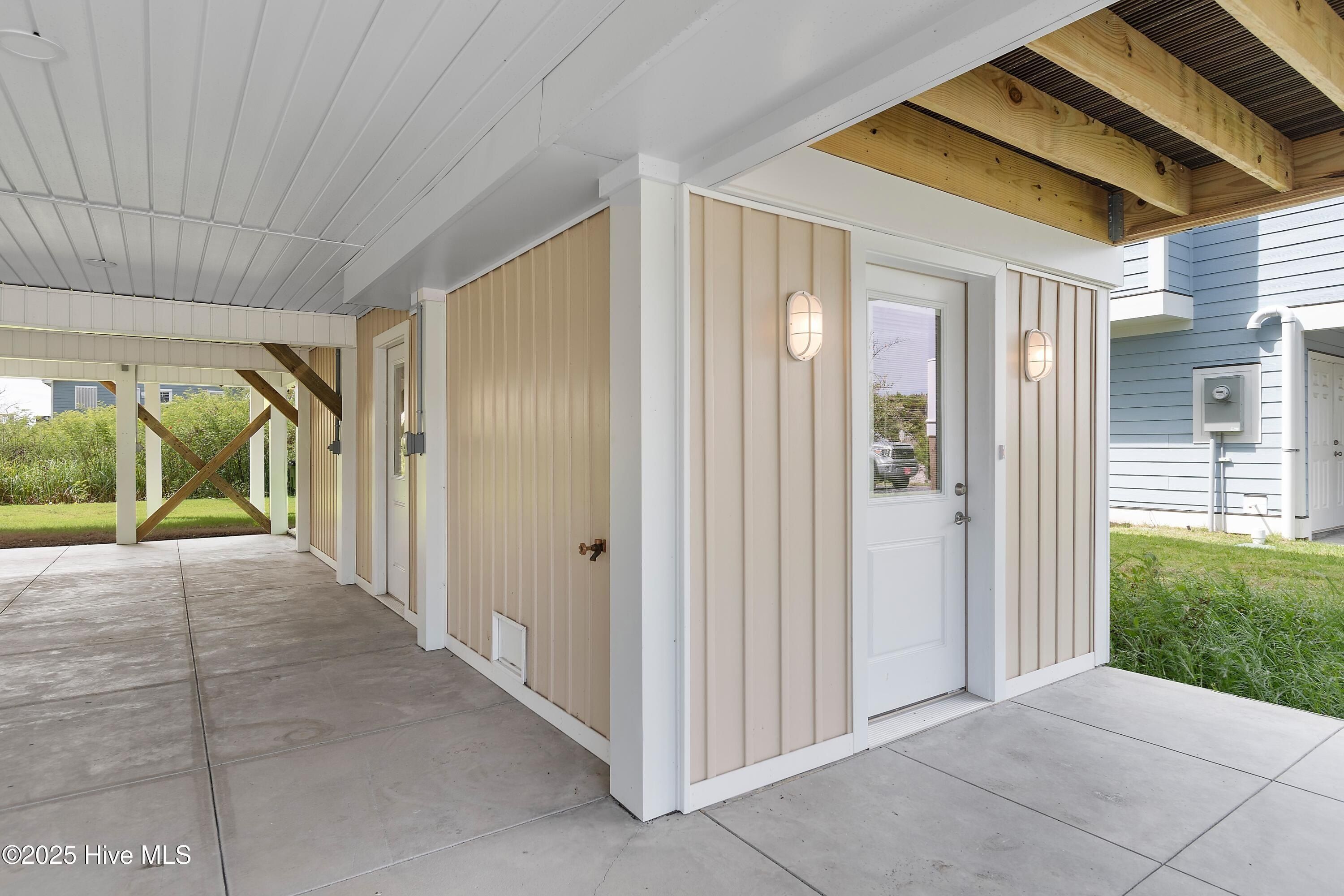 5515 E Pelican Drive. Oak Island, NC 28465