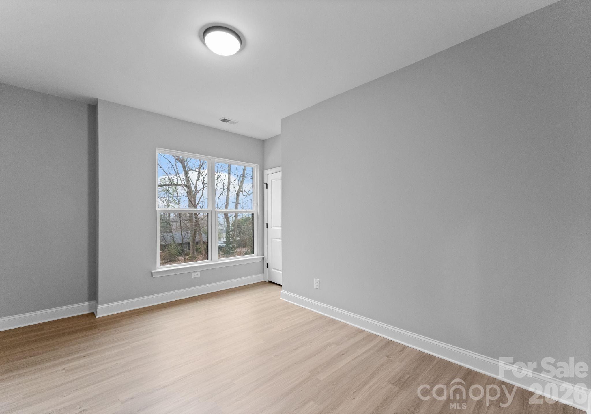 8823 Dogwood Drive. Charlotte, NC 28215