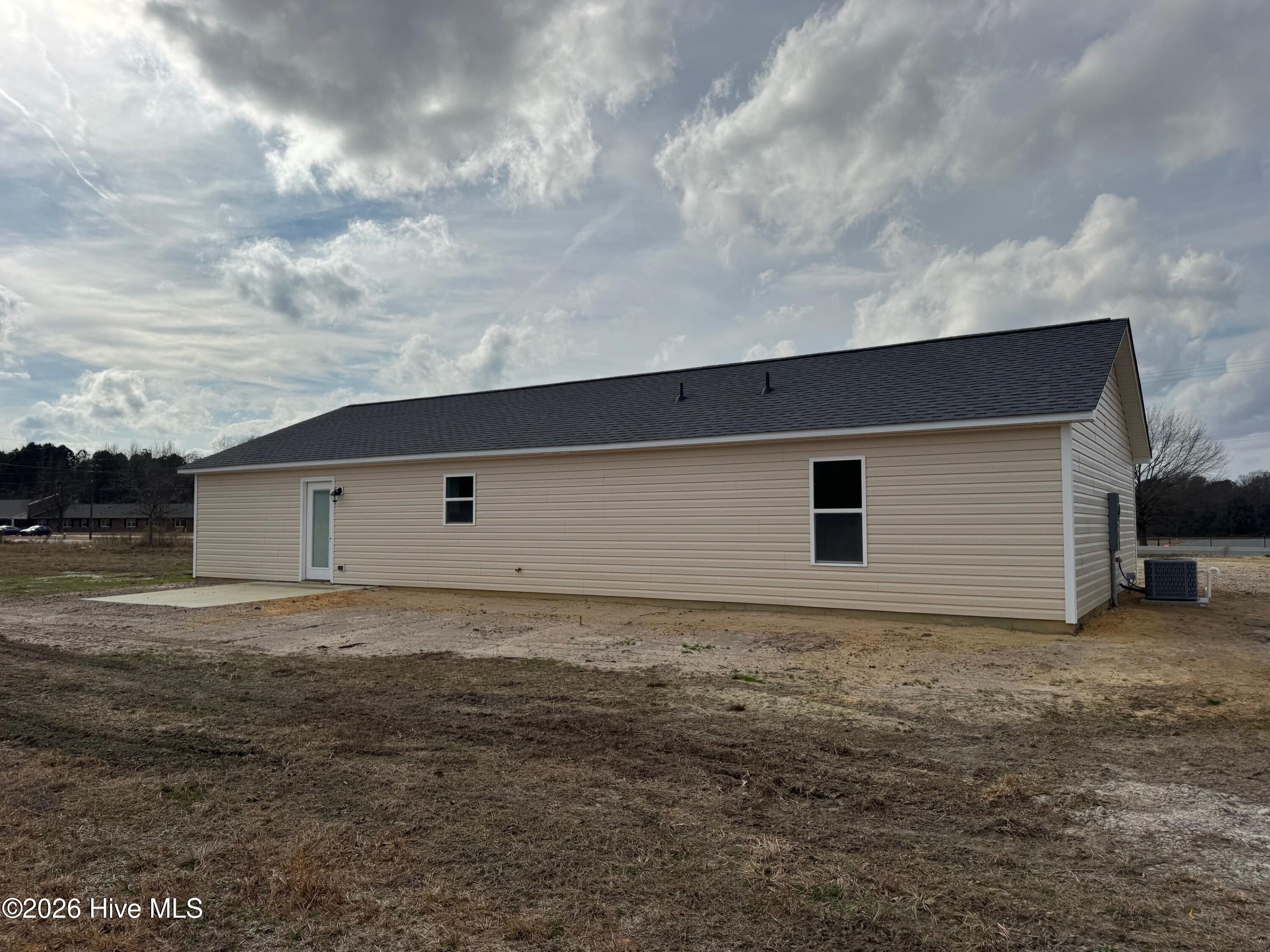 189 Lanefield Road. Warsaw, NC 28398