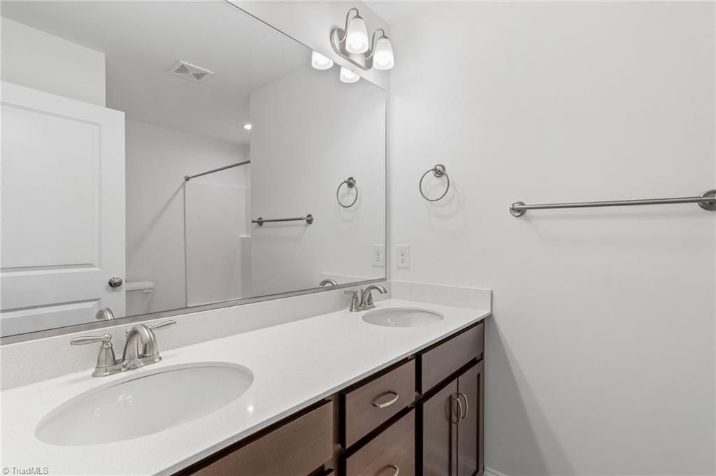 1675 Ashmead Lane. Clemmons, NC 27012