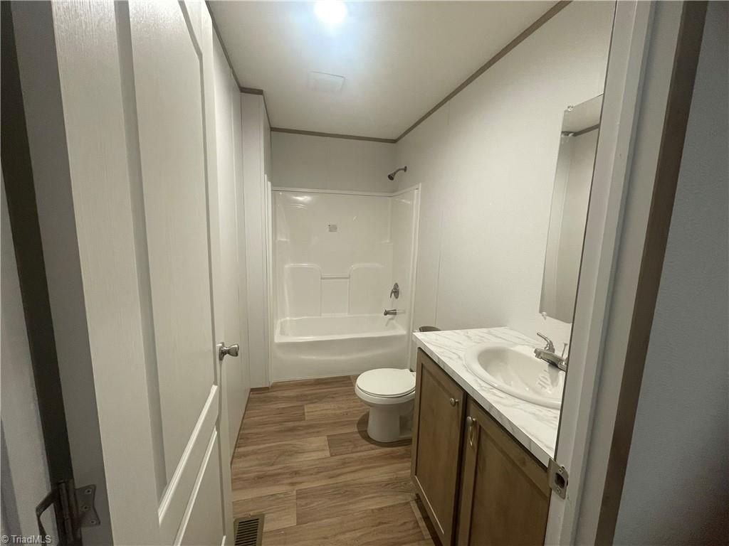 152 Lester Drive. Lexington, NC 27292