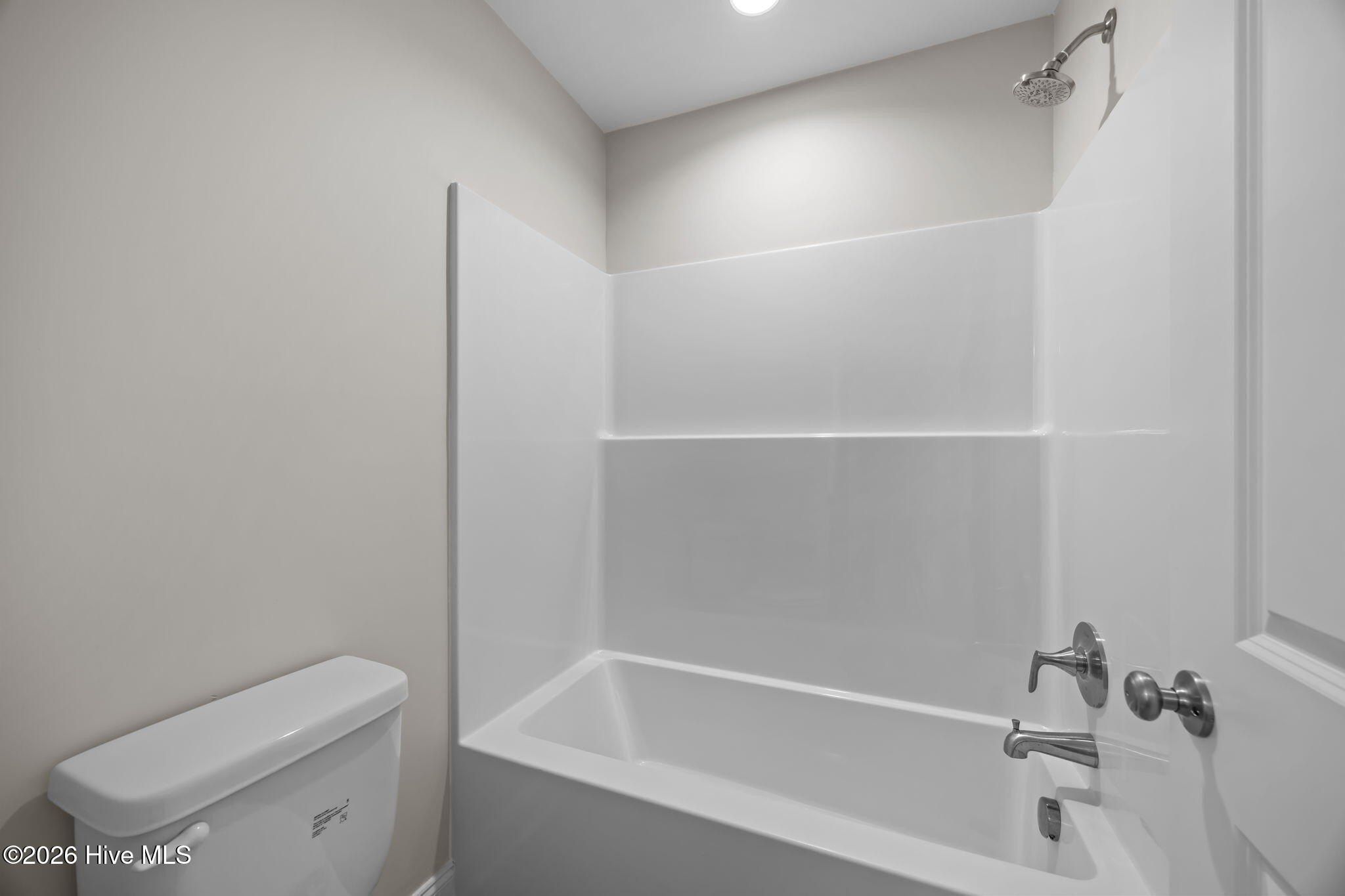 901 Lendy Drive. Greenville, NC 27858