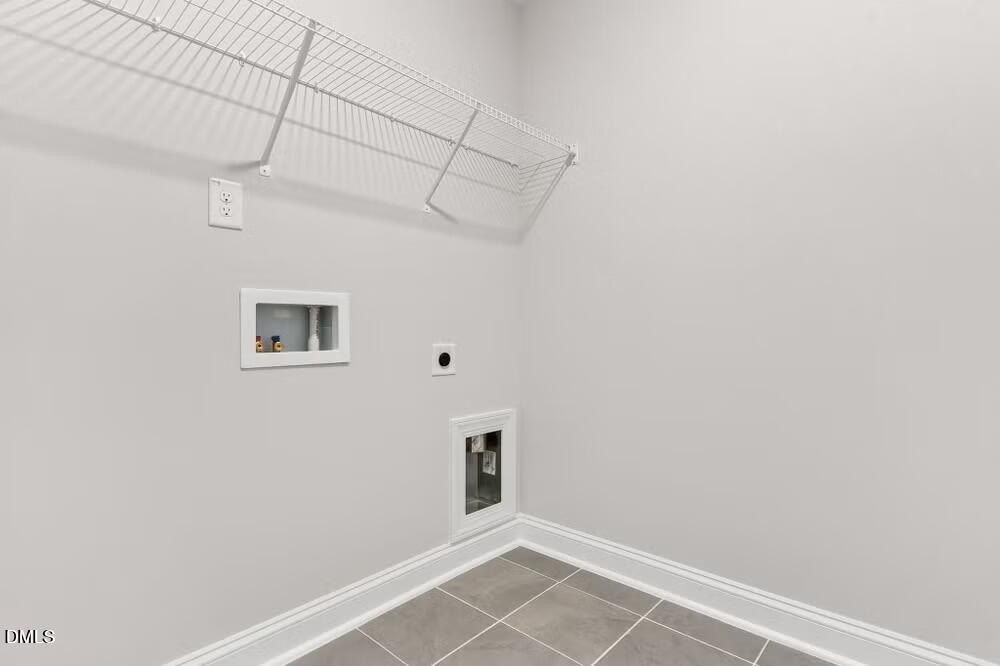 552 Barrington Row Avenue. Zebulon, NC 27597