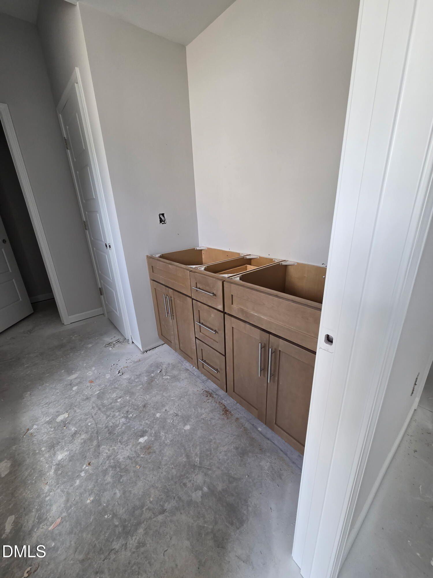 1521 Eastbay Dr. Fayetteville, NC 28312